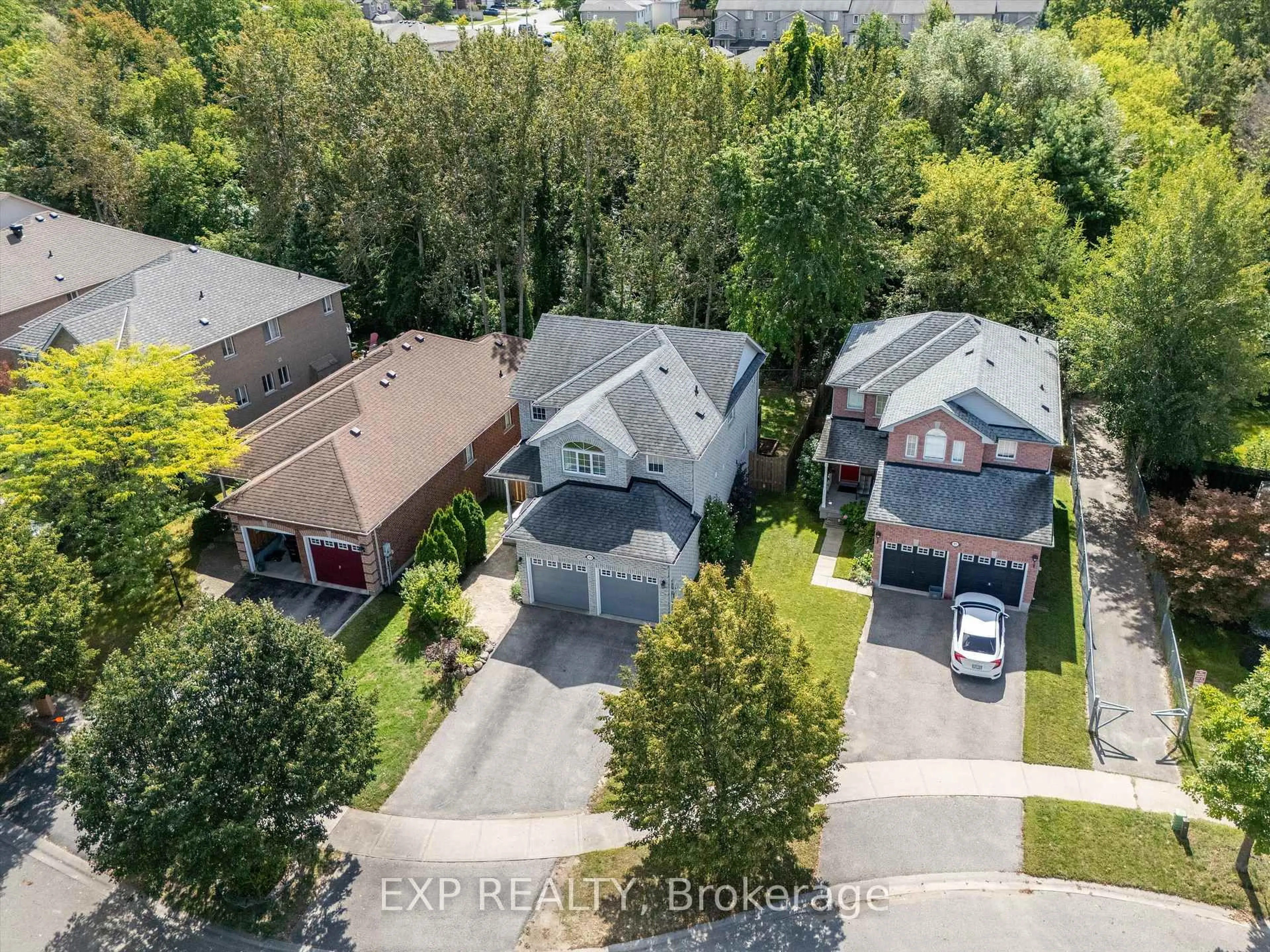 A pic from outside/outdoor area/front of a property/back of a property/a pic from drone, street for 23 Mckenzie Cres, Barrie Ontario L4N 5R5