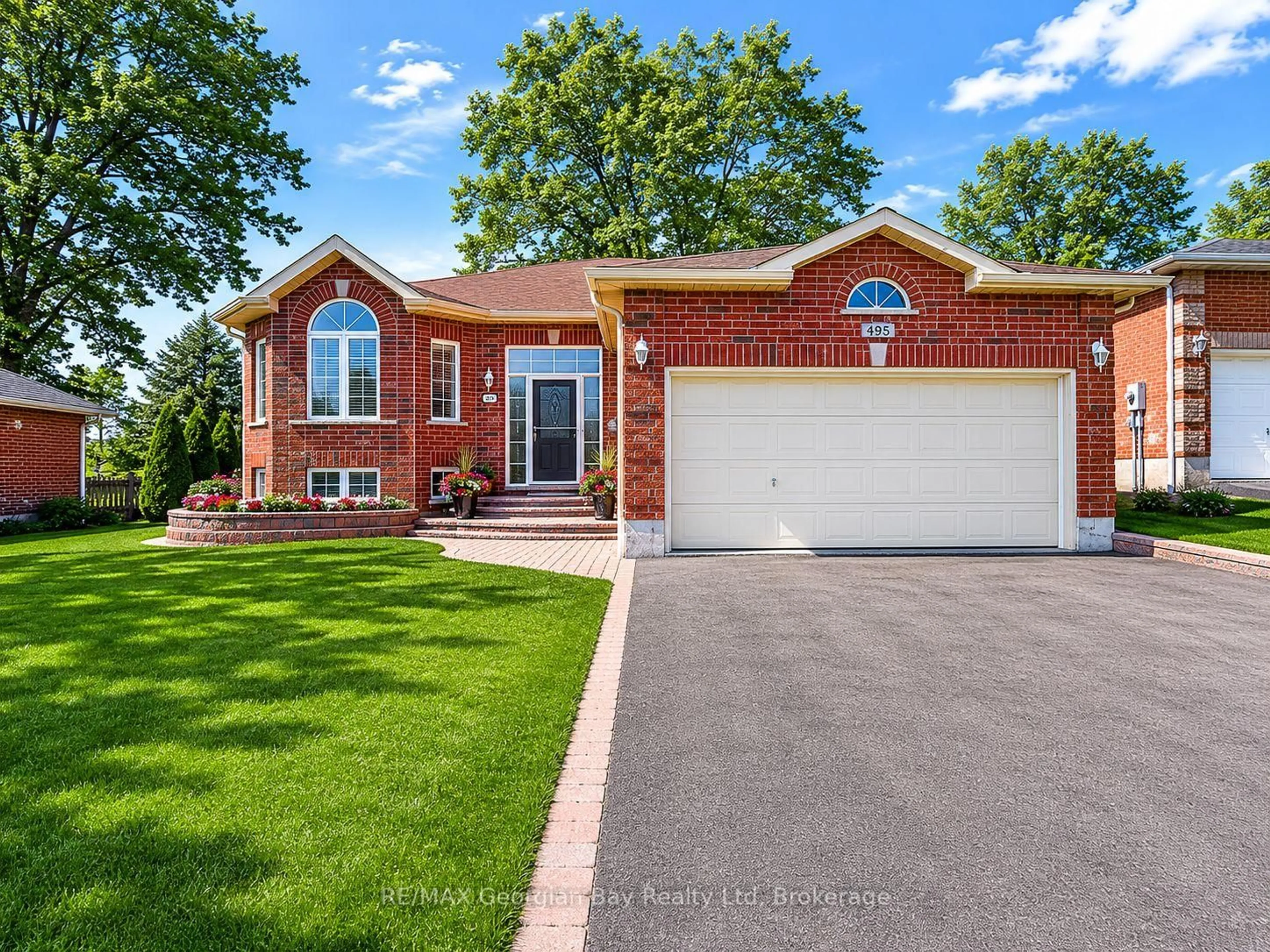 Home with brick exterior material, street for 495 Shewfelt Cres, Midland Ontario L4R 5N8