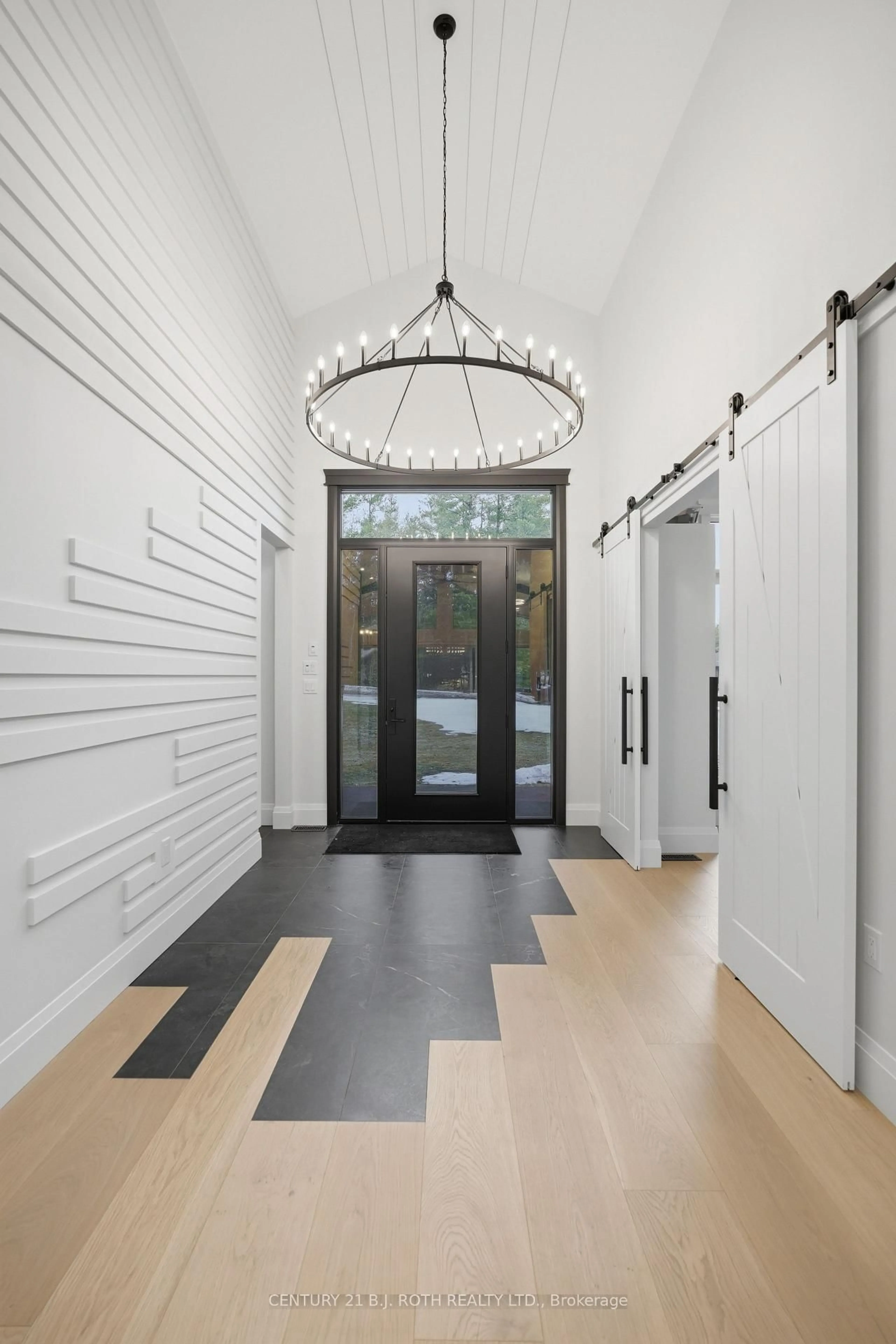 Indoor entryway for 31 Marni Lane, Springwater Ontario L0L 2K0