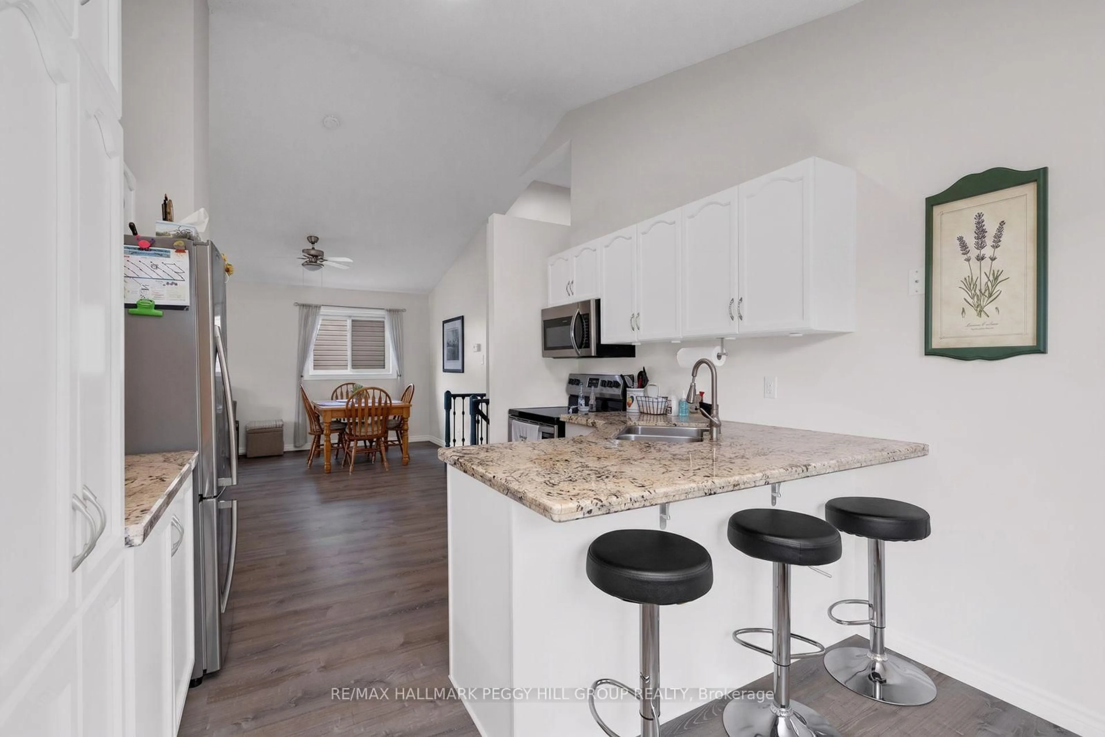 Open concept kitchen, unknown for 18 Draper Cres, Barrie Ontario L4N 8A9