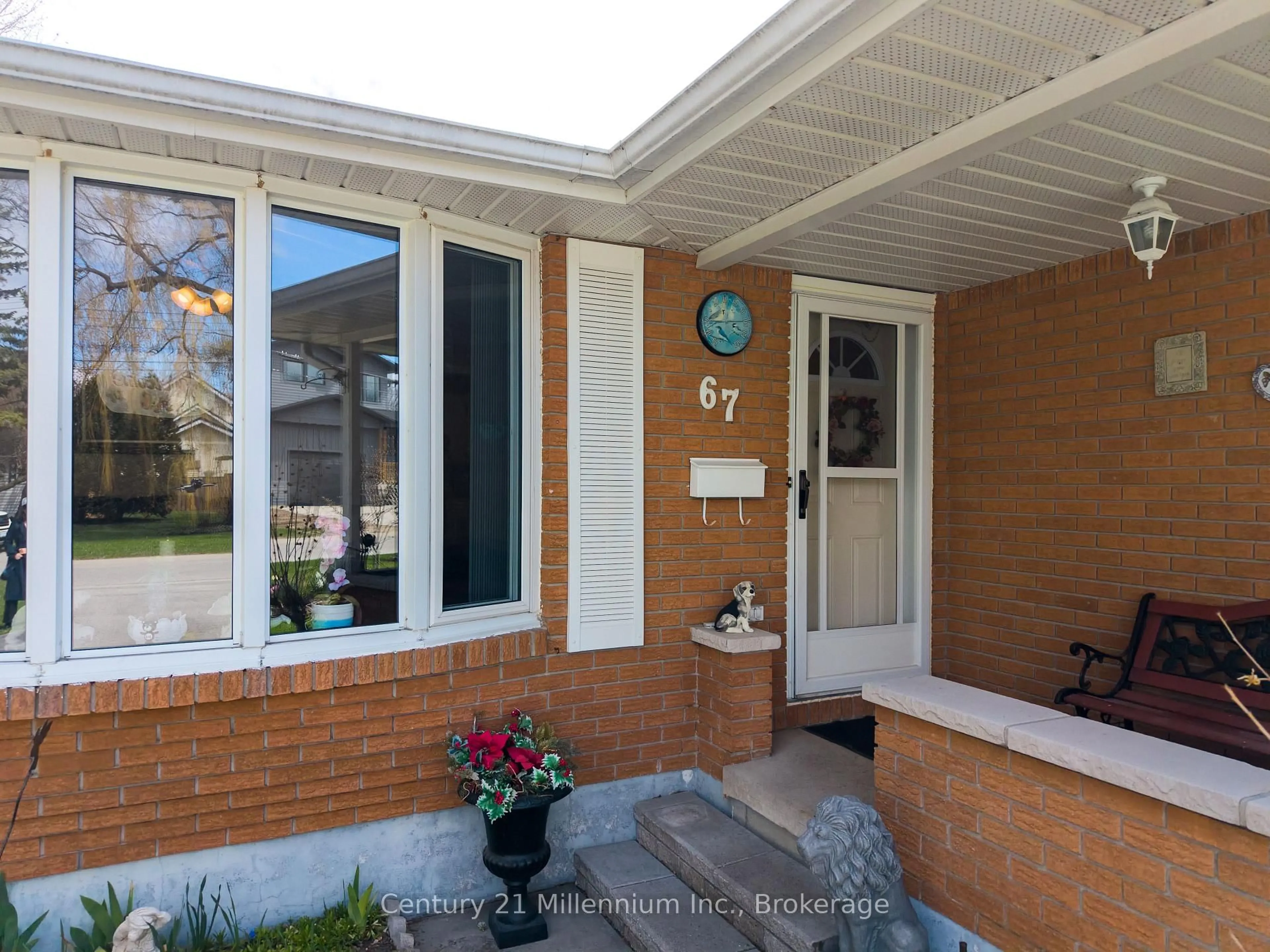 Unknown for 67 East St, Collingwood Ontario L9Y 3W7