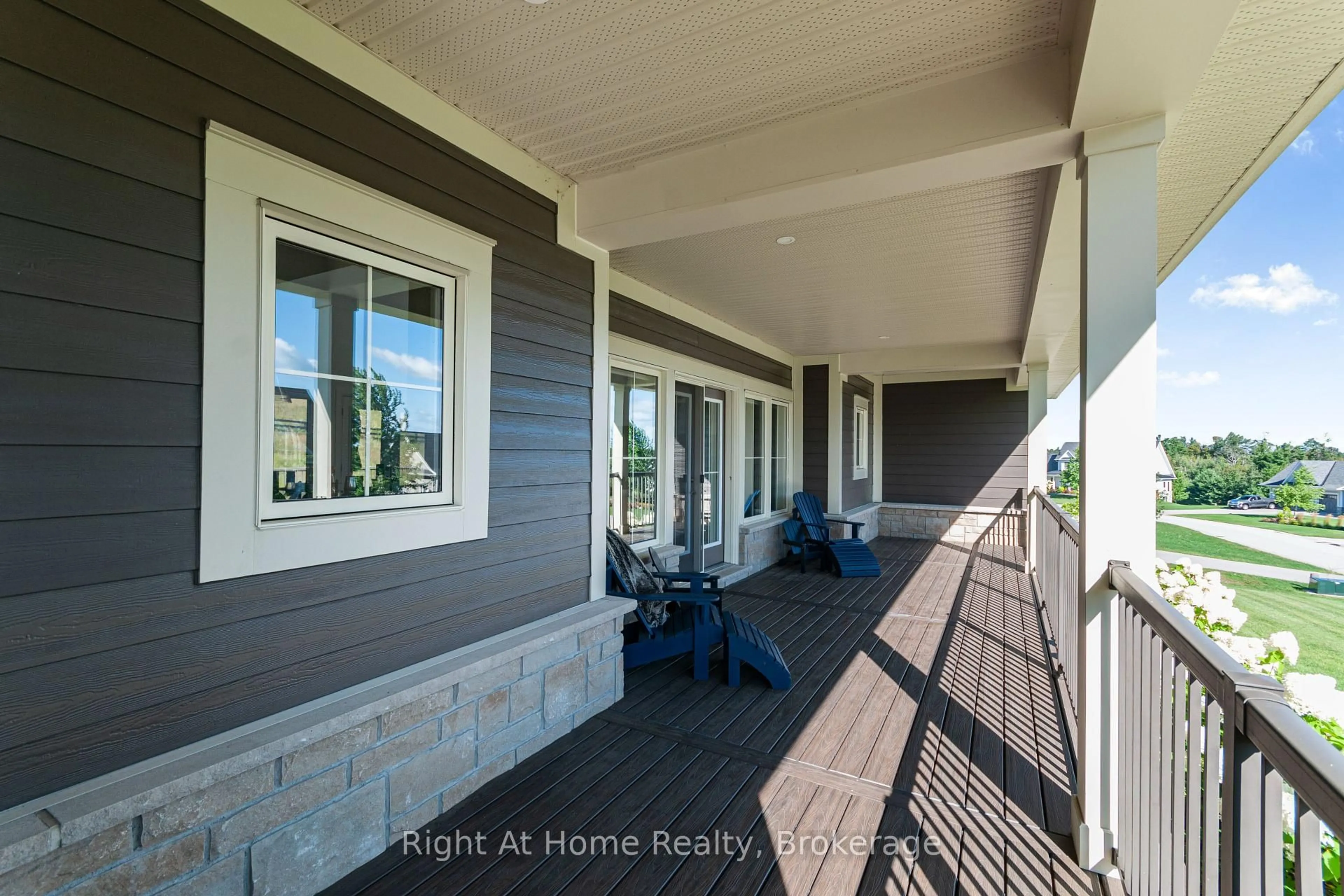 Home with vinyl exterior material, unknown for 16 Gelderland Cres, Oro-Medonte Ontario L0K 1E0