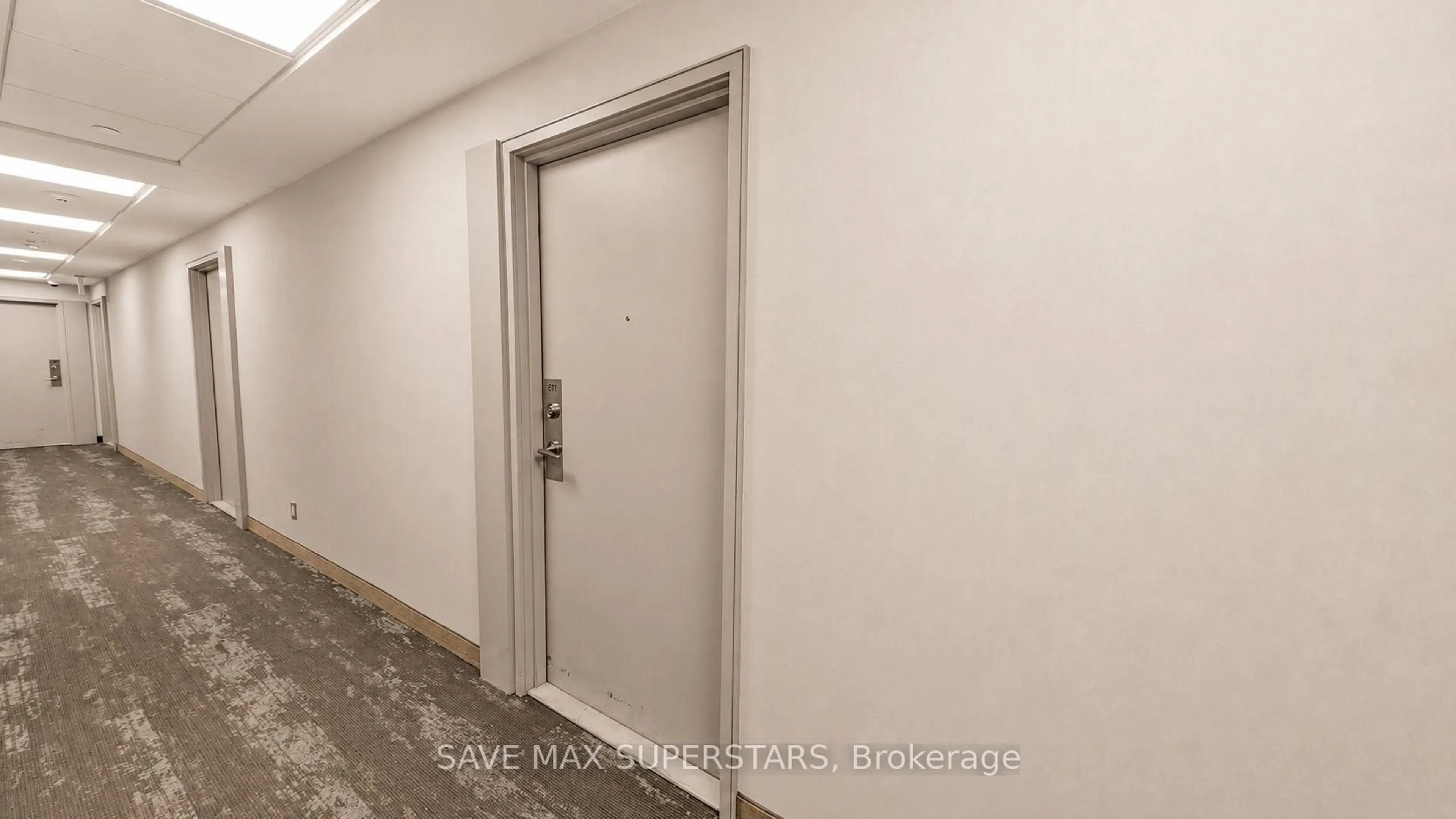 Unknown for 681 Yonge St #611, Barrie Ontario L4N 4E8