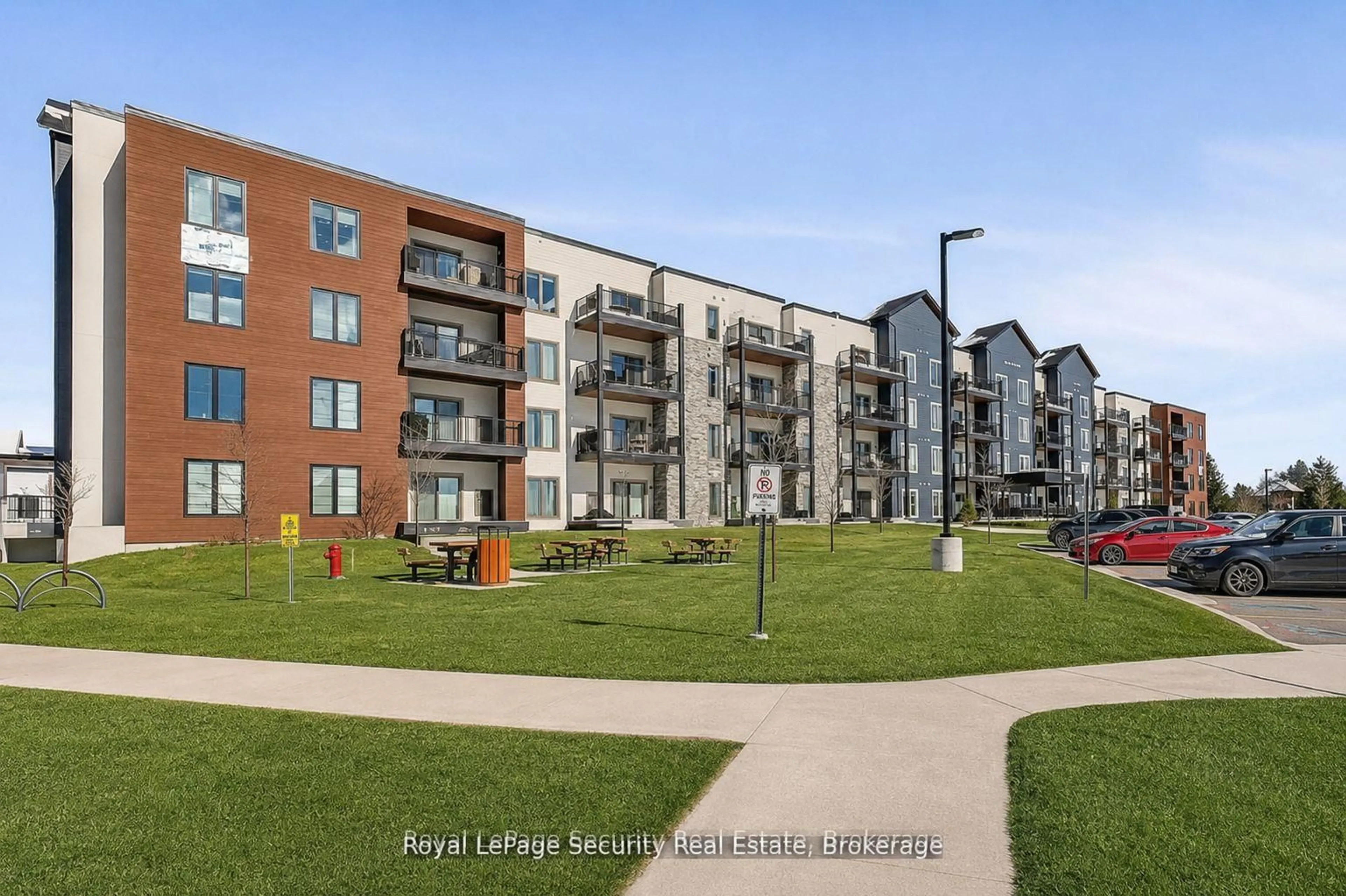 Unknown for 54 Koda St #217, Barrie Ontario L9J 0J6