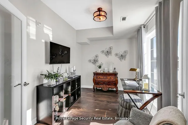 54 Koda St #217, Barrie 5