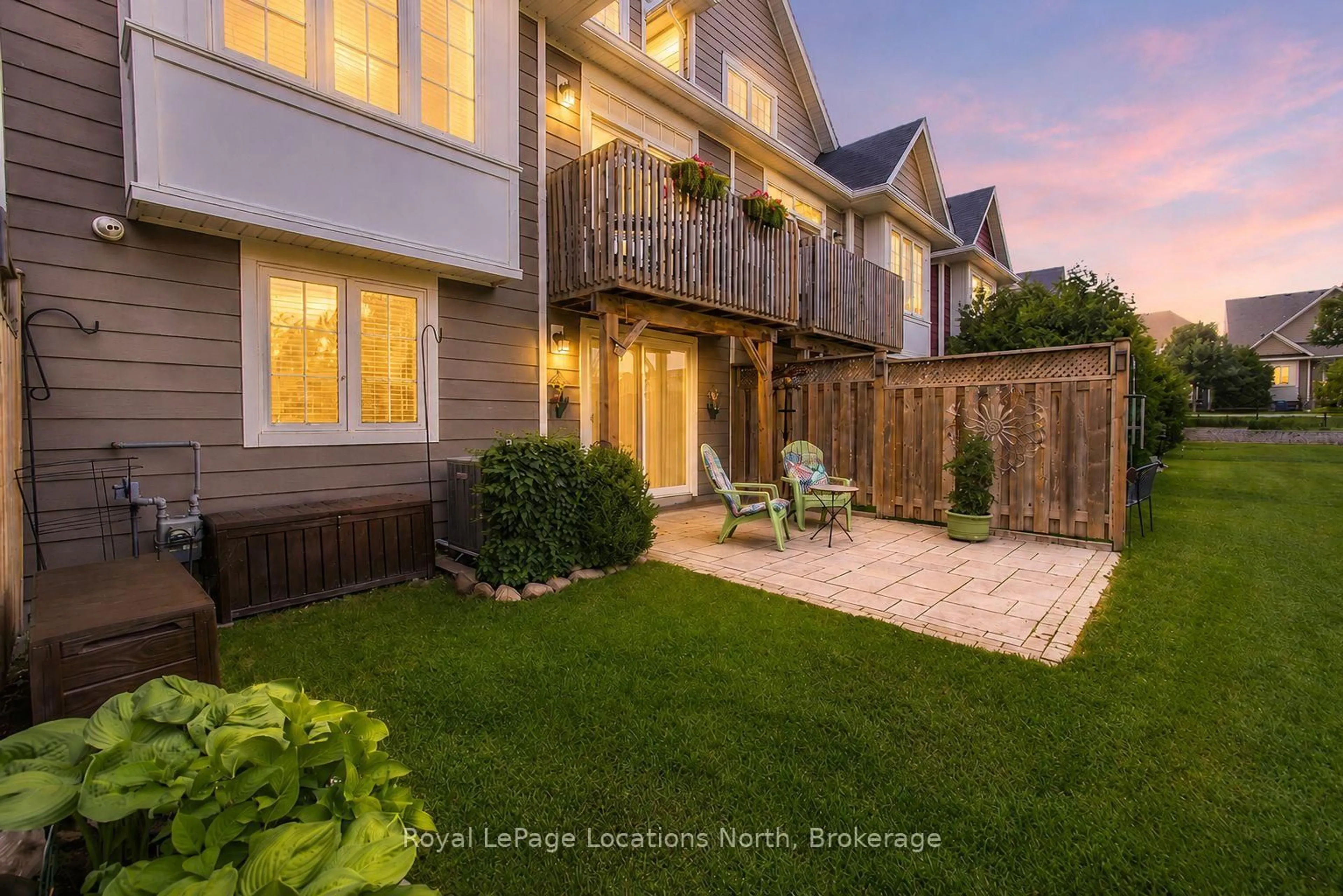 Patio, street for 22 Berkshire Ave, Wasaga Beach Ontario L9Z 0G3