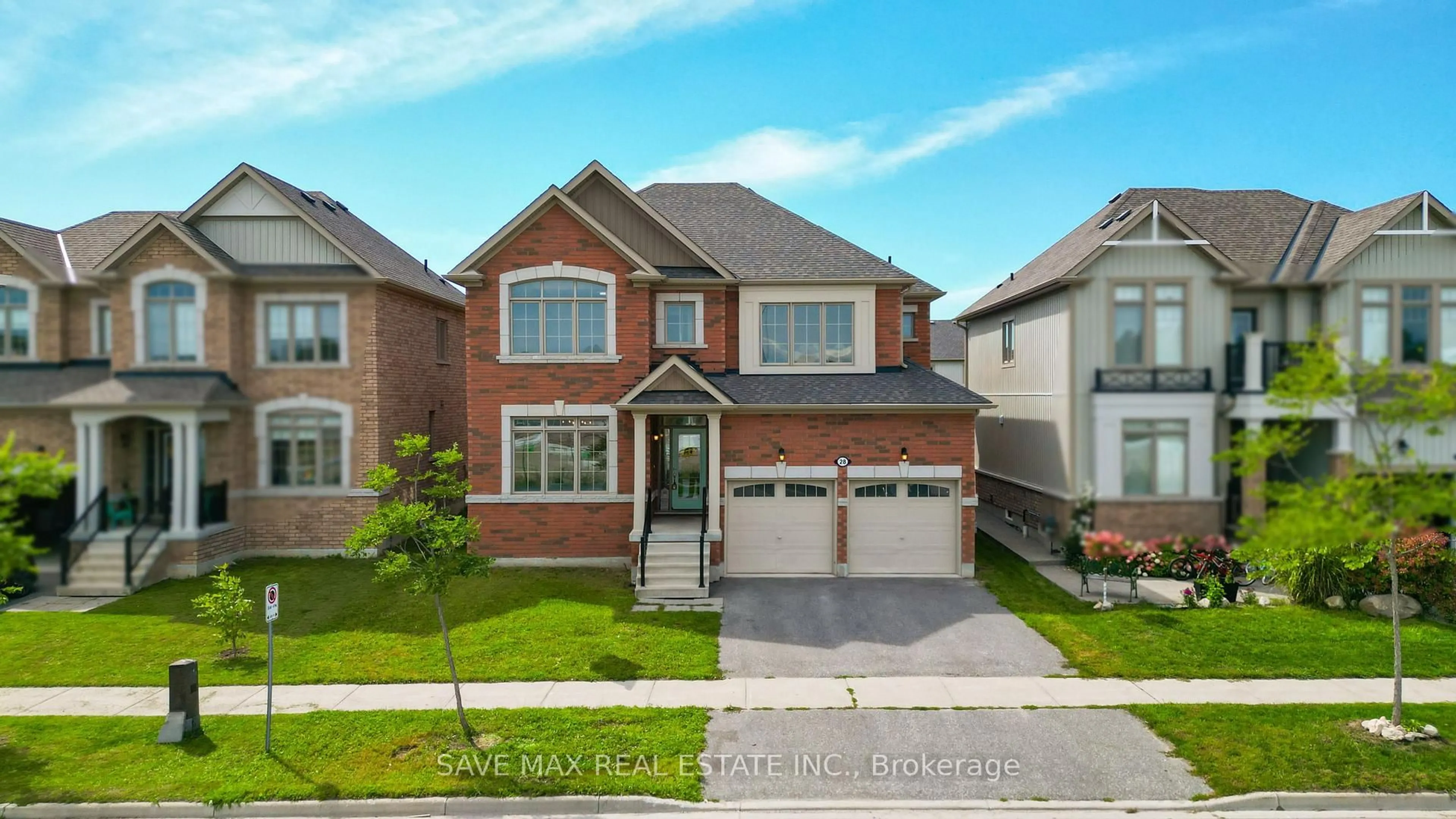 Home with brick exterior material, street for 28 Dey Dr, Collingwood Ontario L9Y 4C5