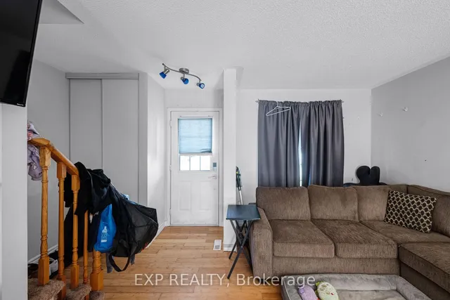 134 Trevino Circ, Barrie 4