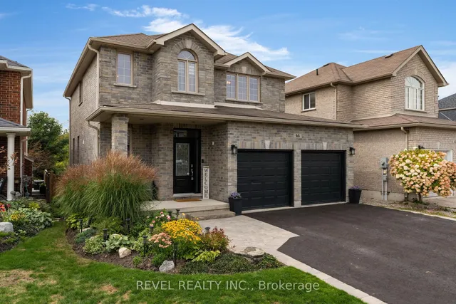 44 Graihawk Dr, Barrie 3