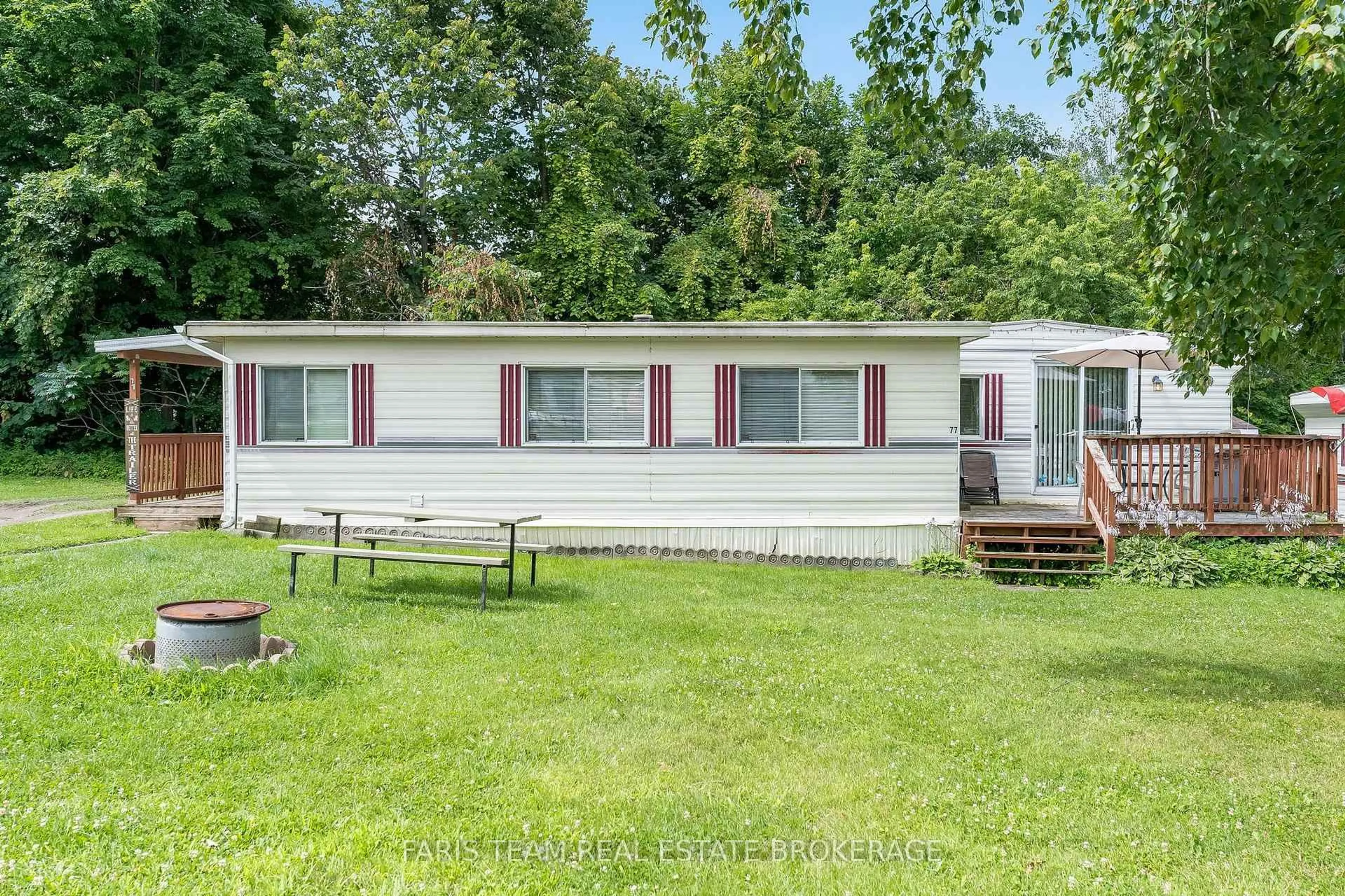 Home with vinyl exterior material, unknown for 77 Stans Circ, Midland Ontario L4R 0B8