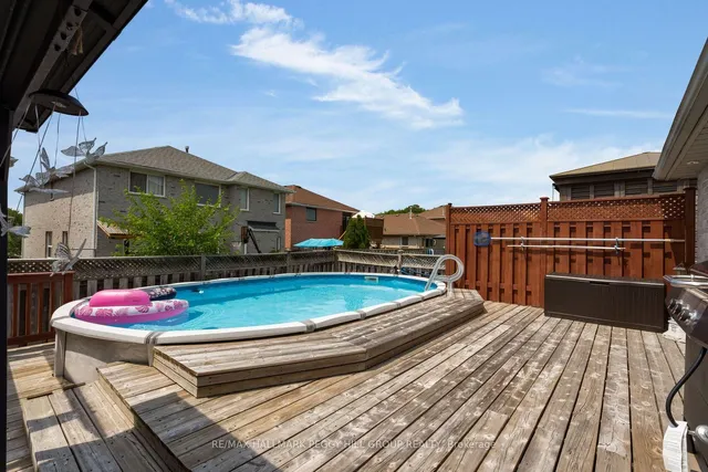9 Stephanie Lane, Barrie 2