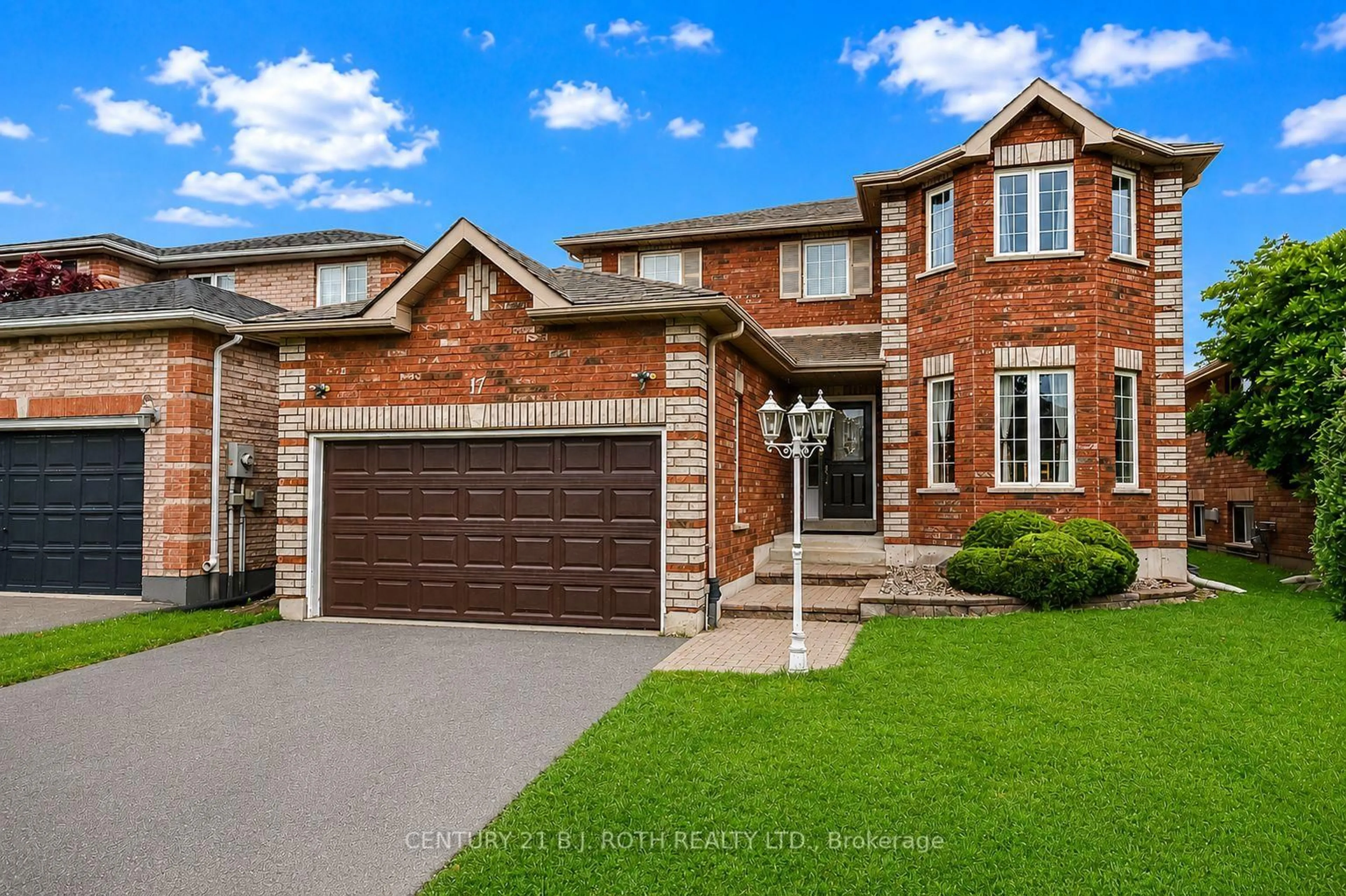 Home with brick exterior material, street for 17 CROMPTON Dr, Barrie Ontario L4M 6N1