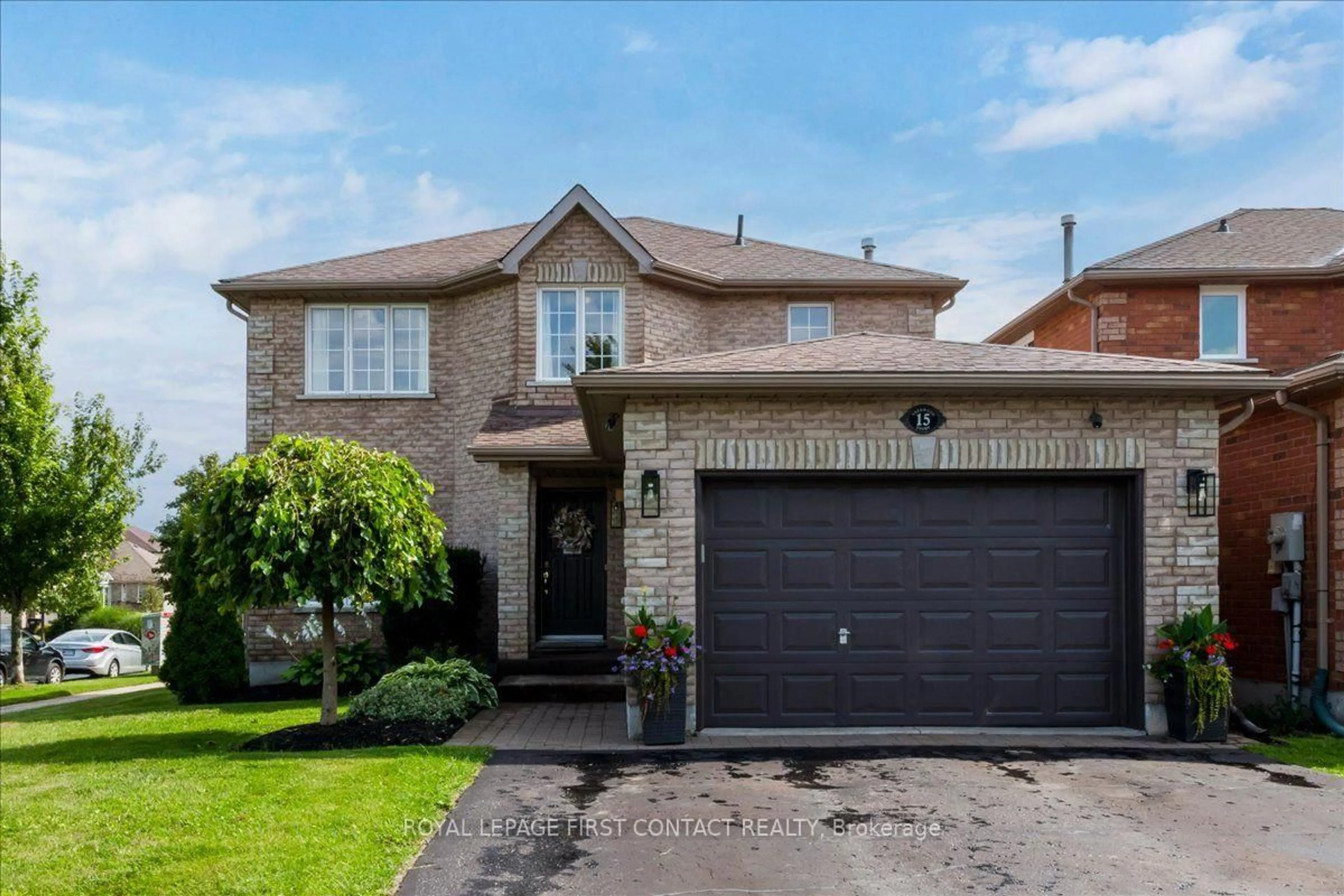Home with brick exterior material, street for 15 Sherwood Crt, Barrie Ontario L4N 9V2