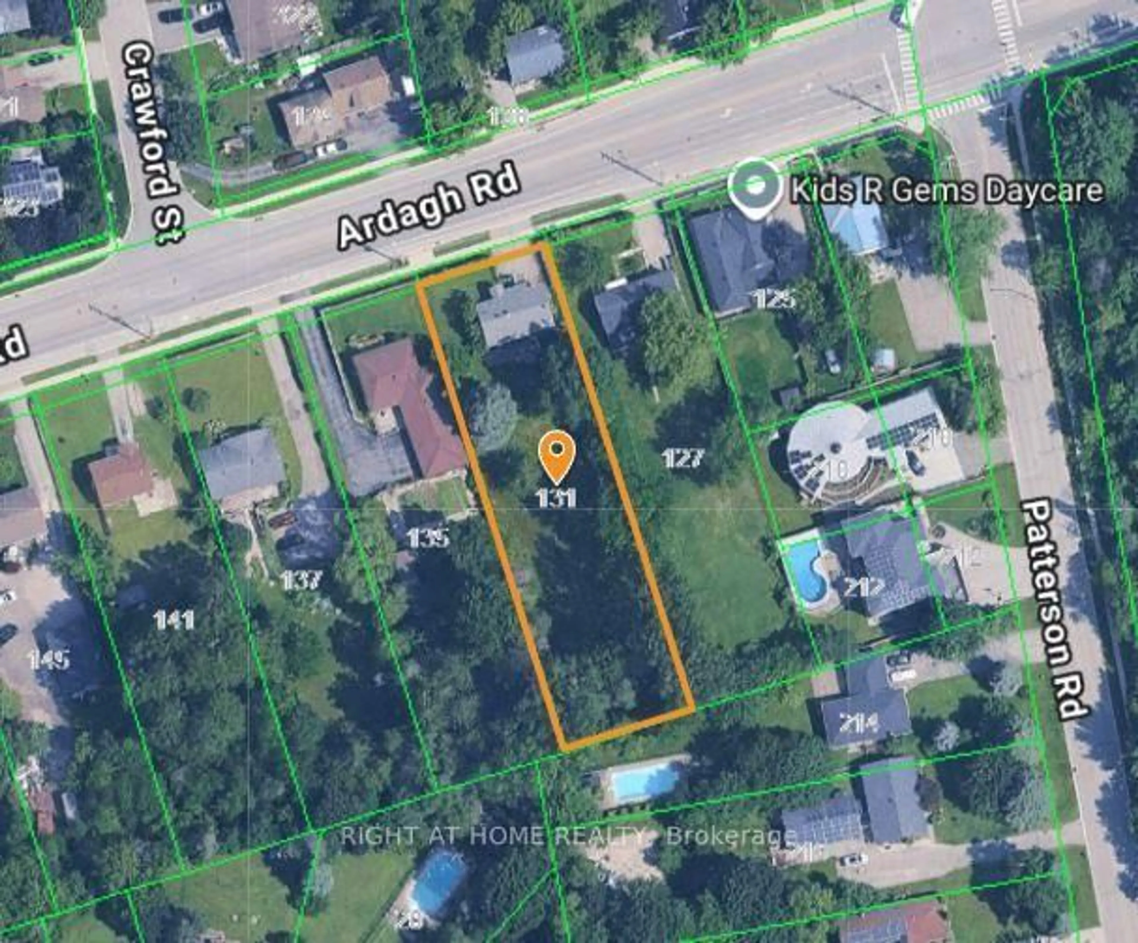 A pic from outside/outdoor area/front of a property/back of a property/a pic from drone, street for 131 Ardagh Rd, Barrie Ontario L4N 3V5