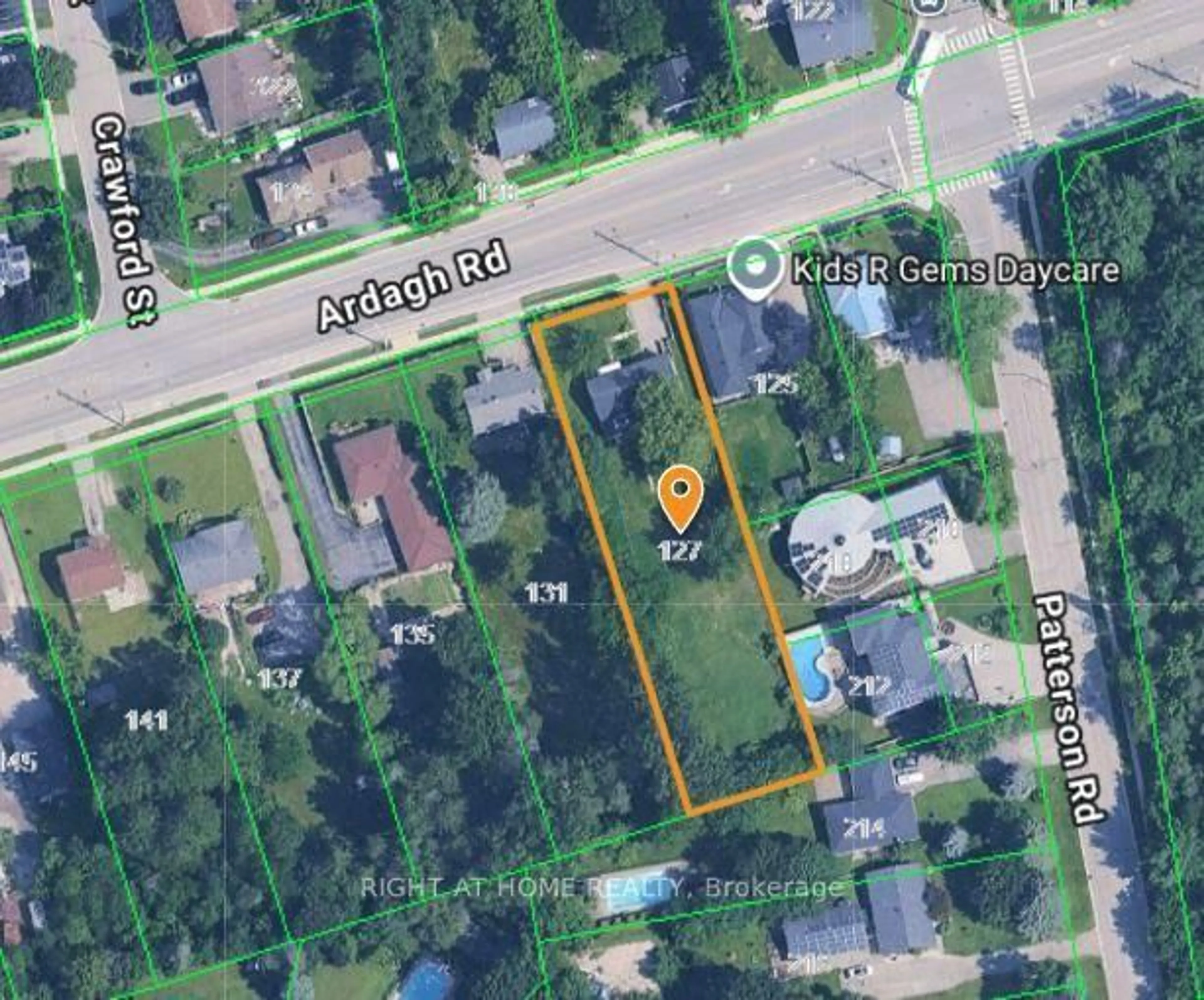 A pic from outside/outdoor area/front of a property/back of a property/a pic from drone, street for 127 Ardagh Rd, Barrie Ontario L4N 3V5