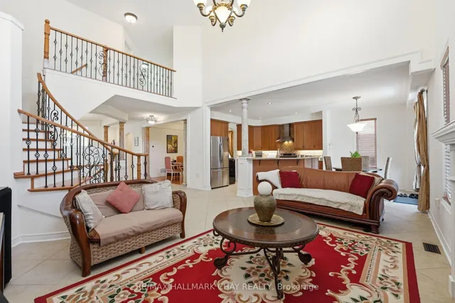 12 Parisian Cres, Barrie 5