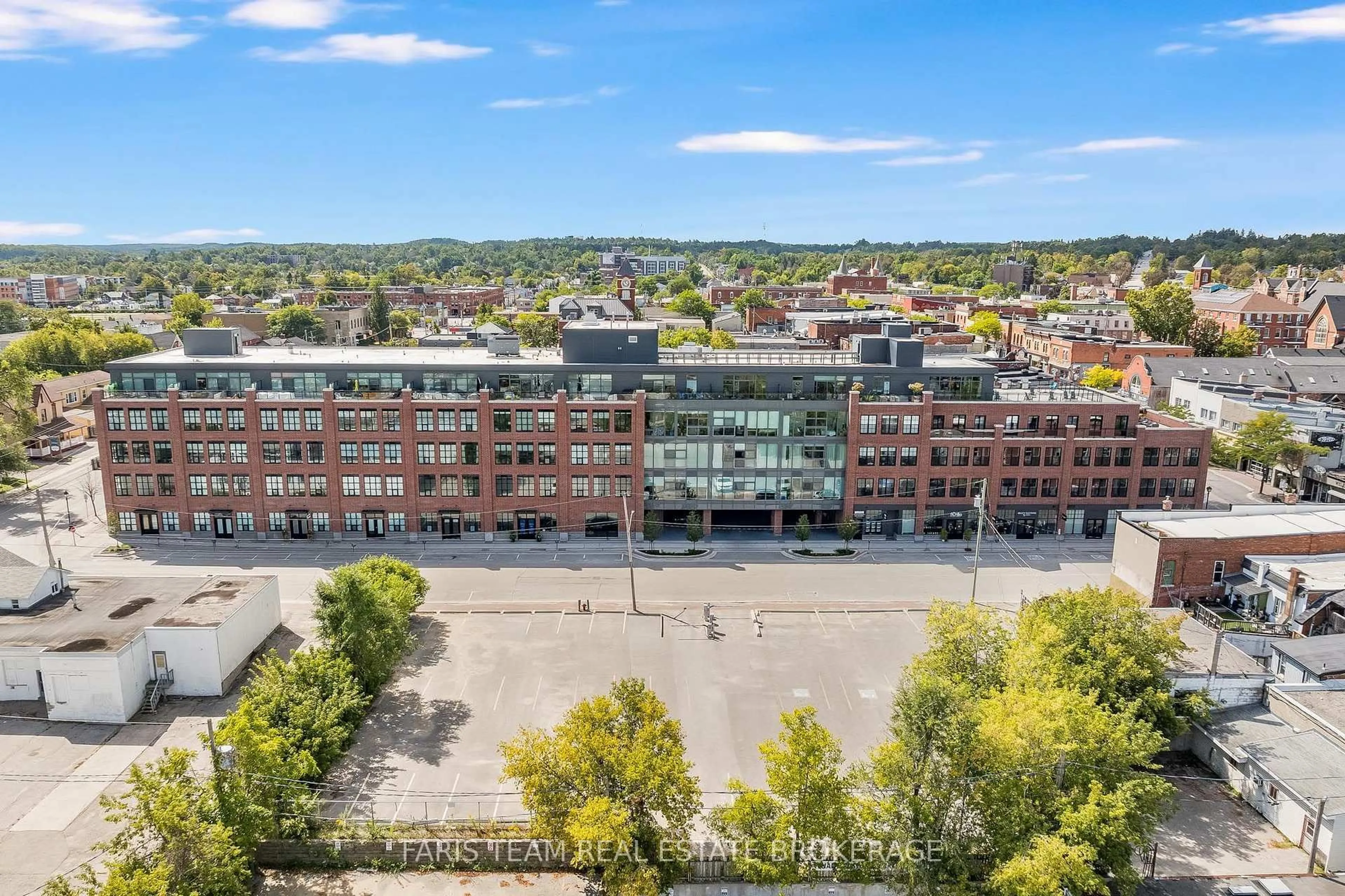 A pic from outside/outdoor area/front of a property/back of a property/a pic from drone, city buildings view from balcony for 21 Matchedash St #502, Orillia Ontario L3V 4W4