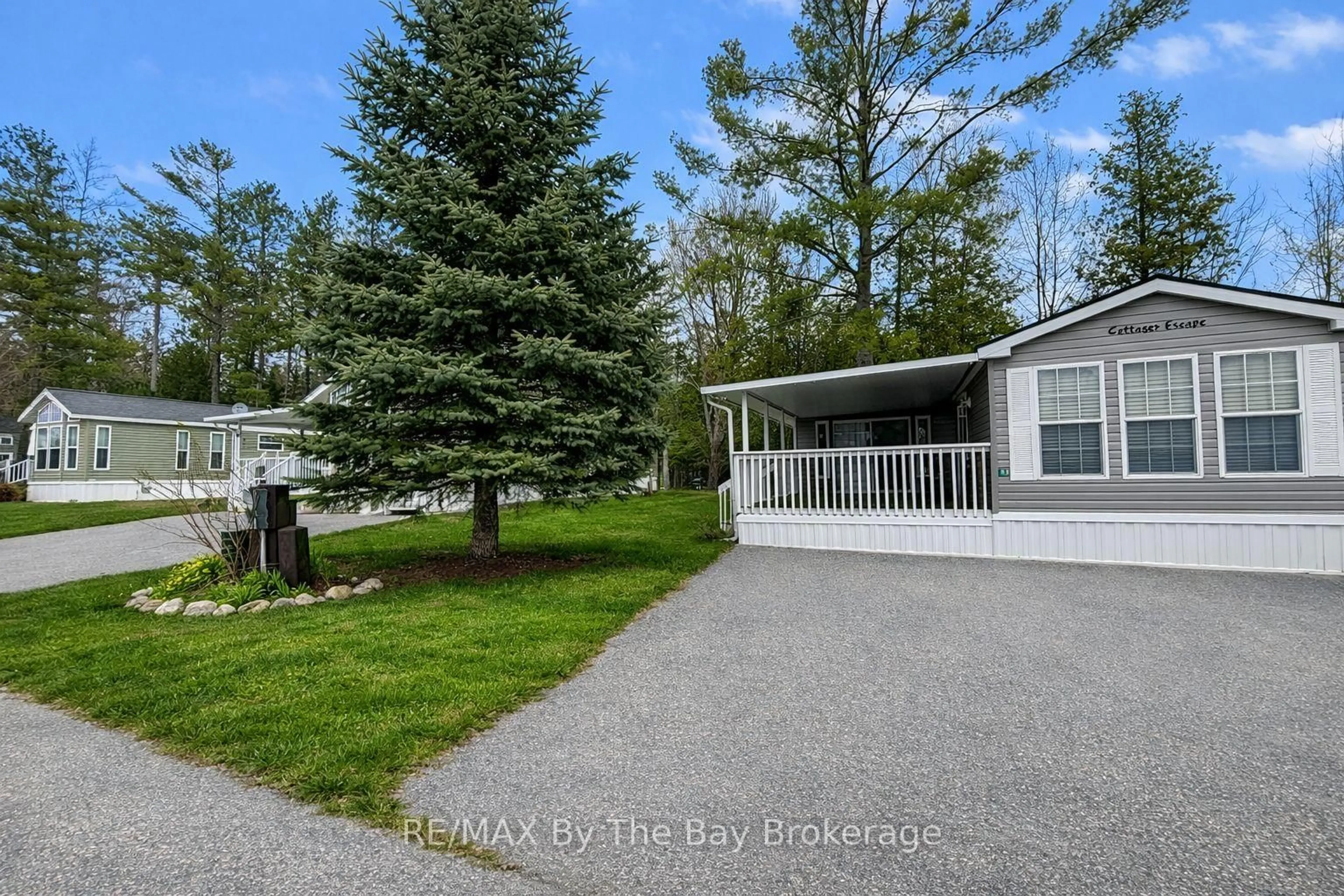 Unknown for 83 MADAWASKA Tr, Wasaga Beach Ontario L9Z 1X7