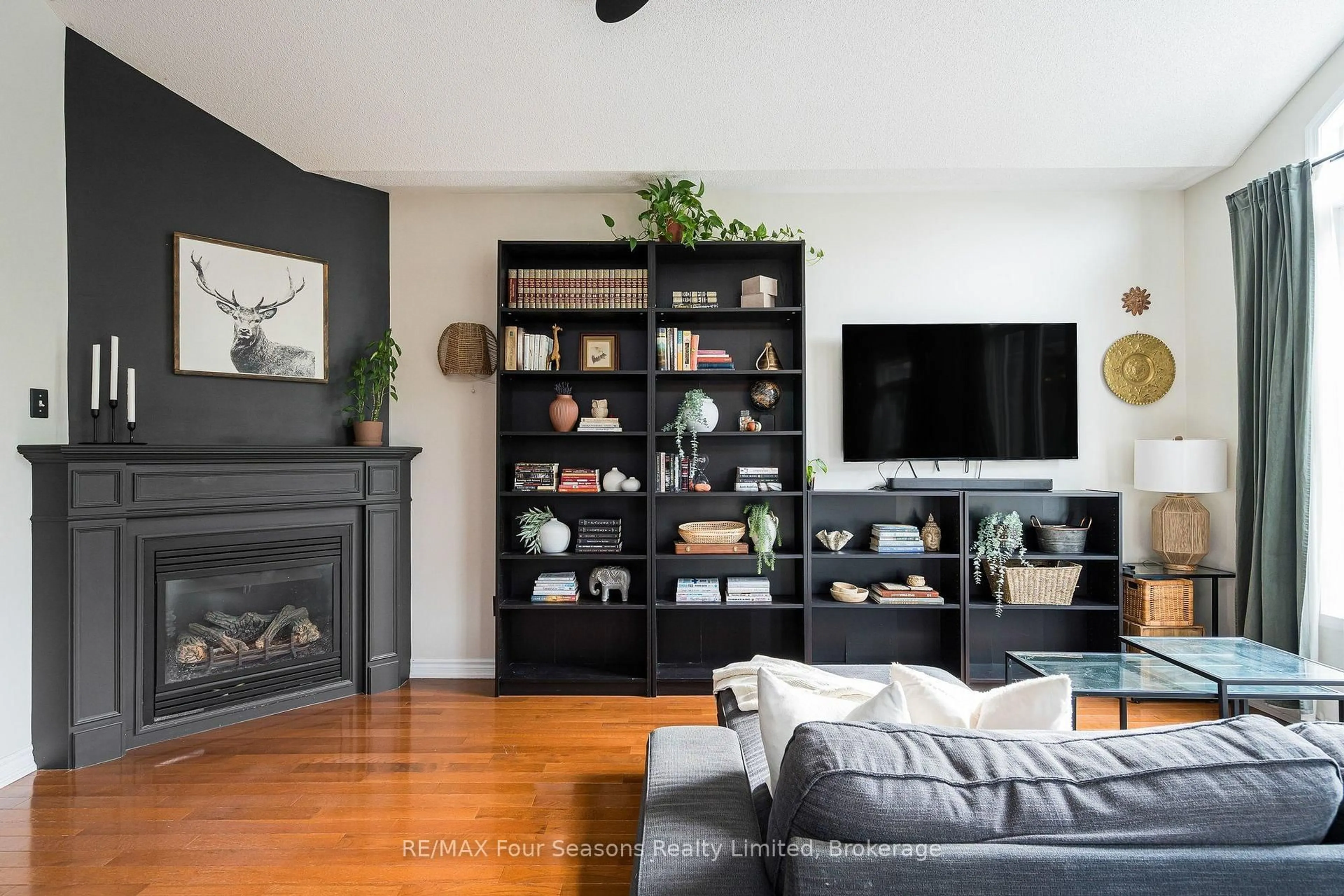 Living room with furniture, unknown for 32 Christy Dr, Wasaga Beach Ontario L9Z 1C9