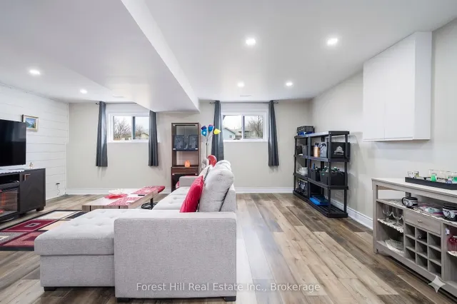 29 Dillon Dr, Collingwood 3