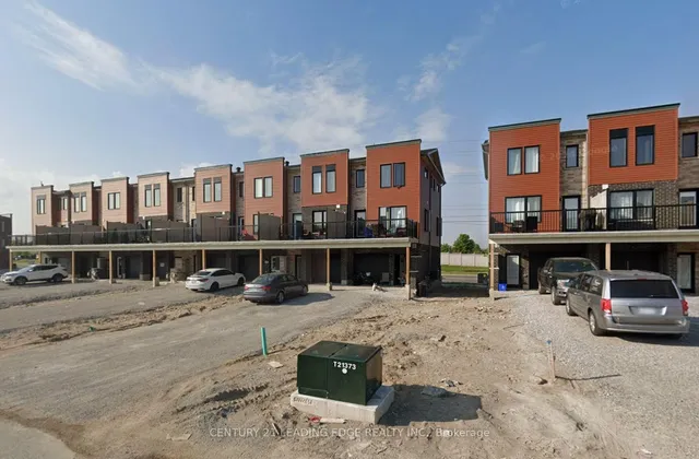 109 Fairlane Ave, Barrie 2