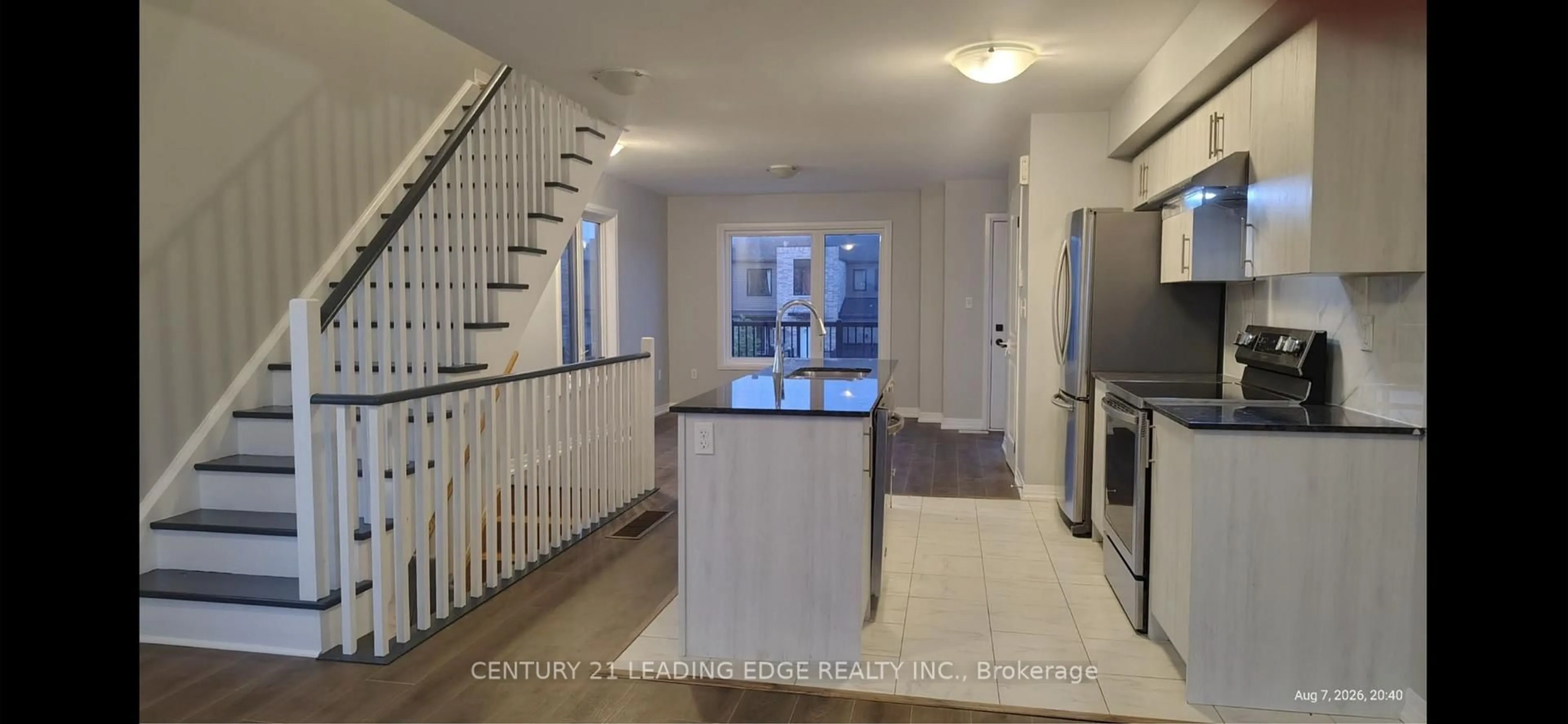 Unknown for 109 Fairlane Ave, Barrie Ontario L9J 0M5
