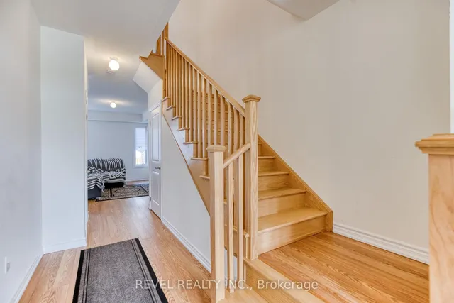 12 Hylton Dr, Barrie 4