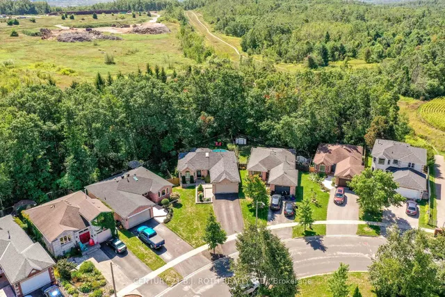 91 Benson Dr, Barrie 2