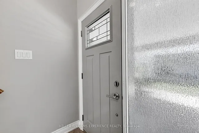 29 Collete Cres, Barrie 4