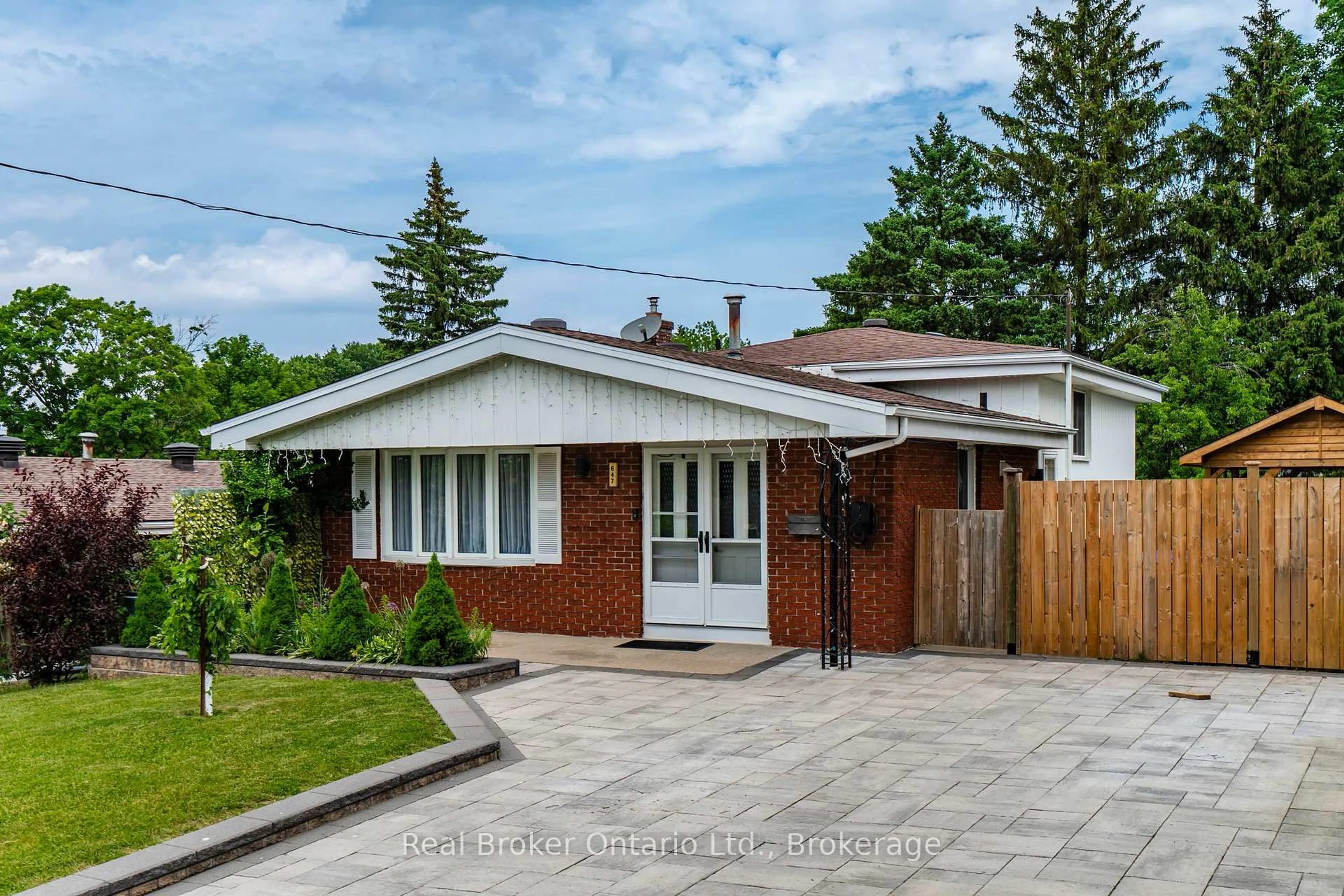 Home with brick exterior material, street for 647 Manly St, Midland Ontario L4R 3G7