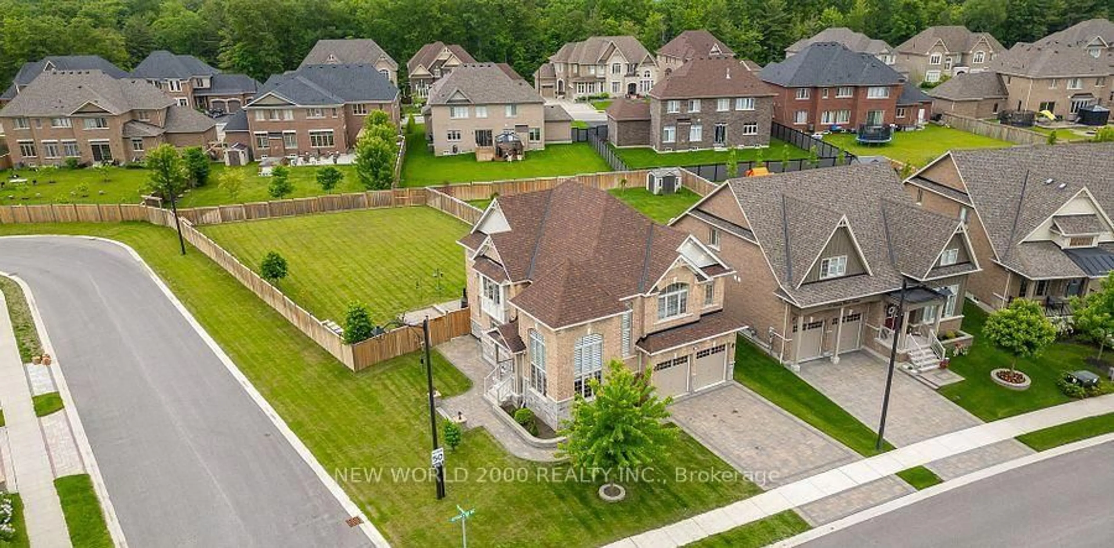 A pic from outside/outdoor area/front of a property/back of a property/a pic from drone, street for 57 Victoria Wood Ave, Springwater Ontario L9X 1Z8