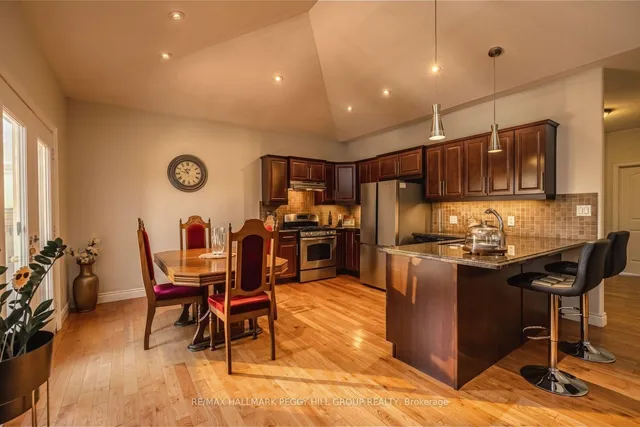 122 Trout Lane, Tiny 5