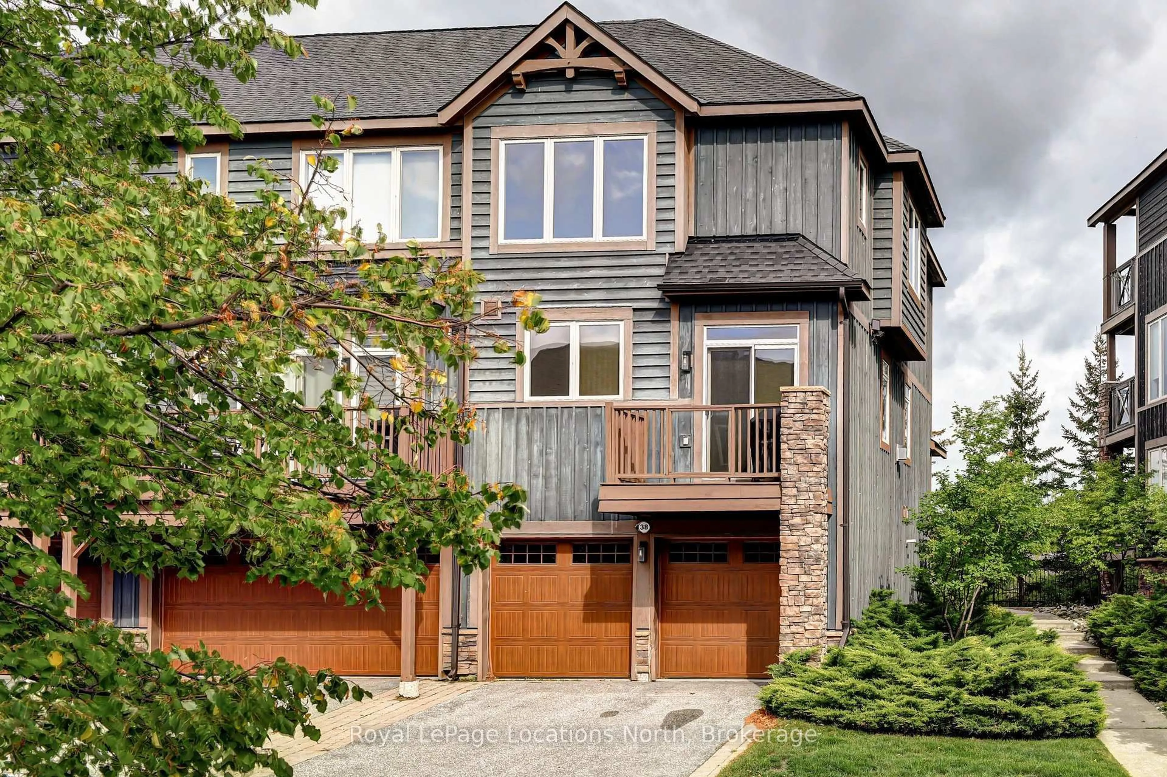 Home with brick exterior material, street for 38 Joseph Tr, Collingwood Ontario L9Y 0J3