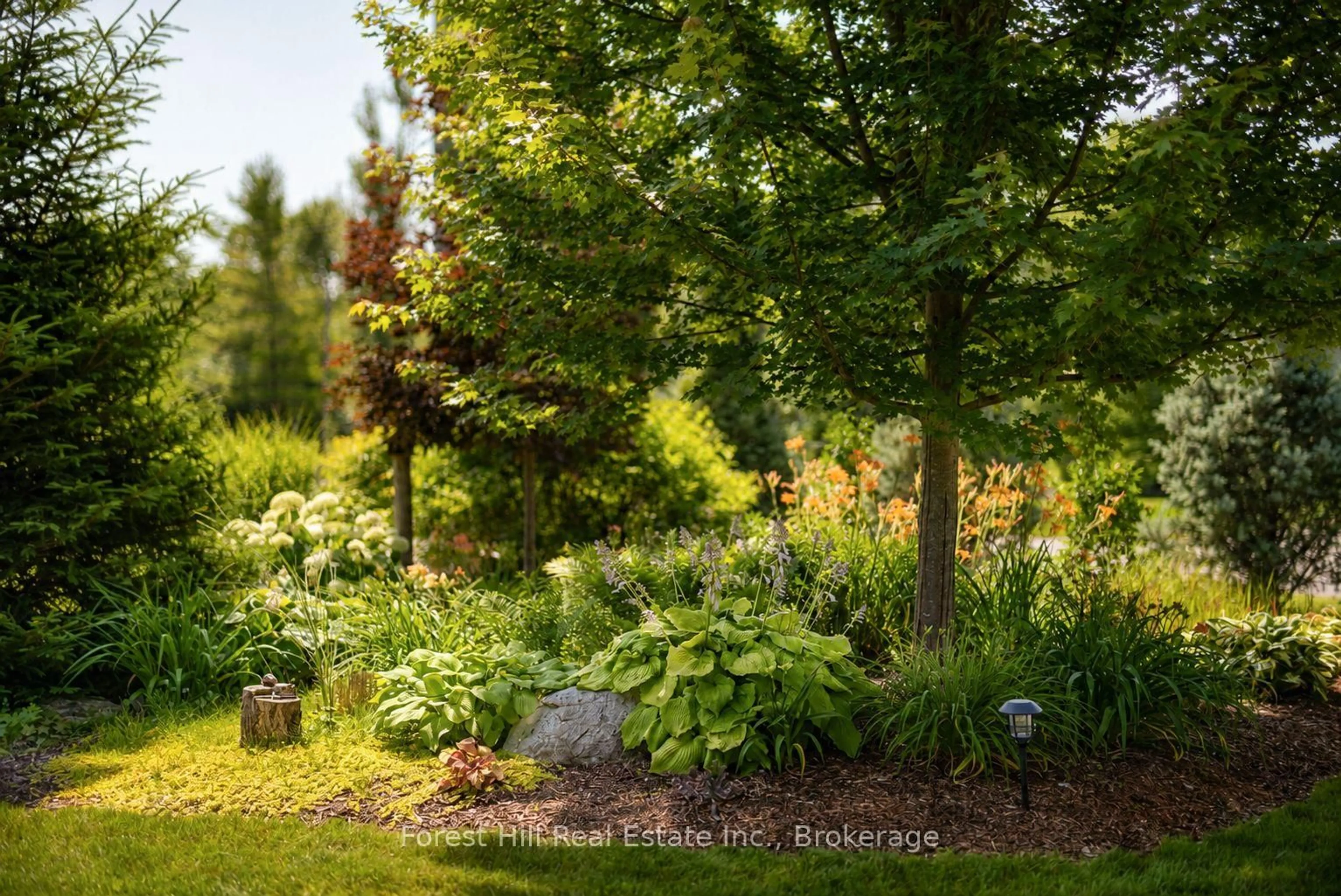 Patio, forest/trees view for 155 Glenlake Blvd, Collingwood Ontario L9Y 0X2