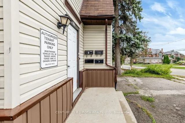 102 West St, Orillia 3