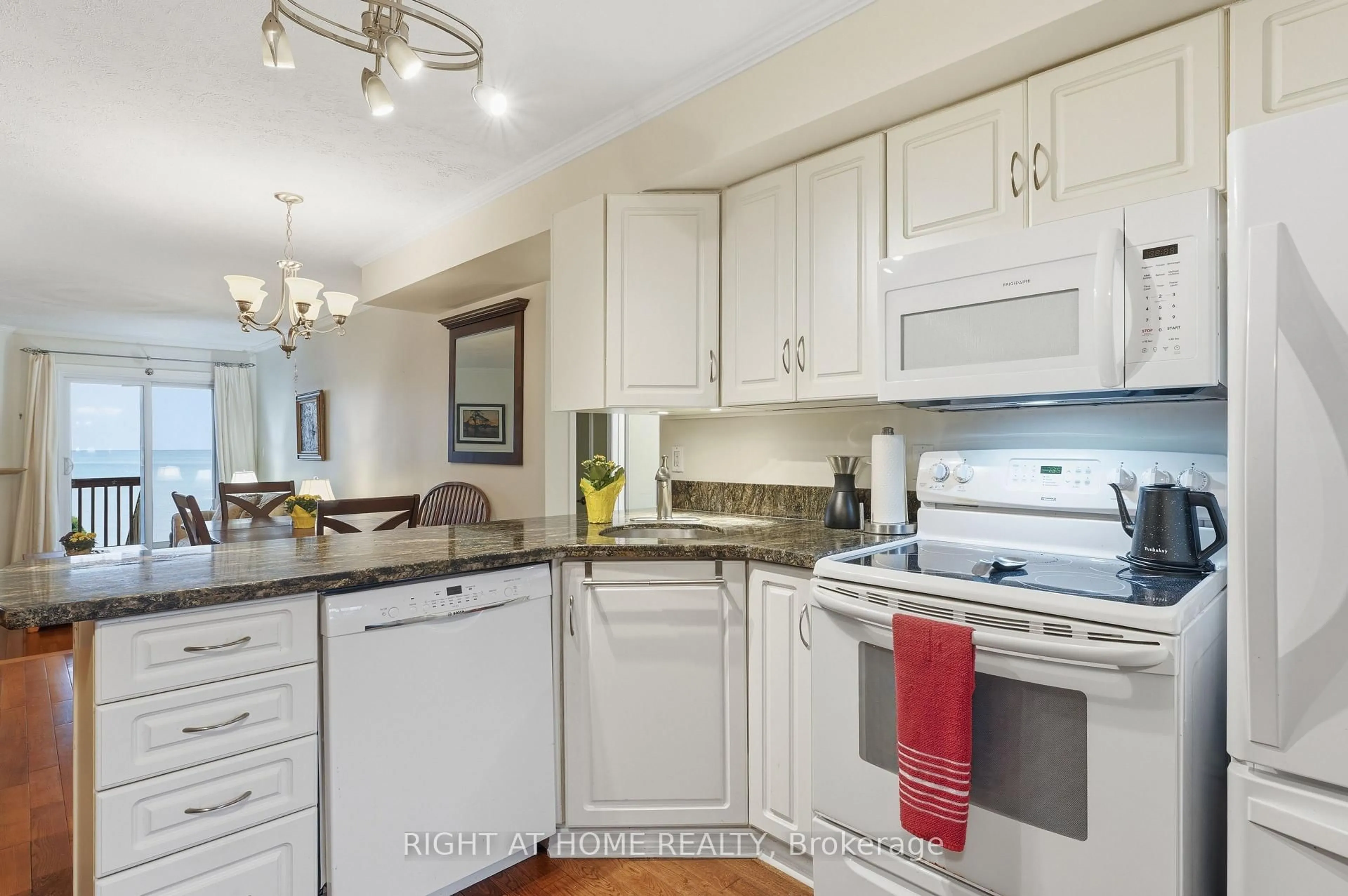 Standard kitchen, ceramic/tile floor for 43 Olive Cres #103, Orillia Ontario L3V 7M8