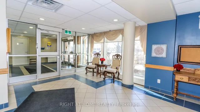 90 Dean Ave #509, Barrie 3