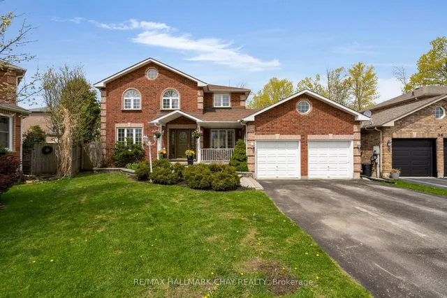 34 Crompton Dr, Barrie 2