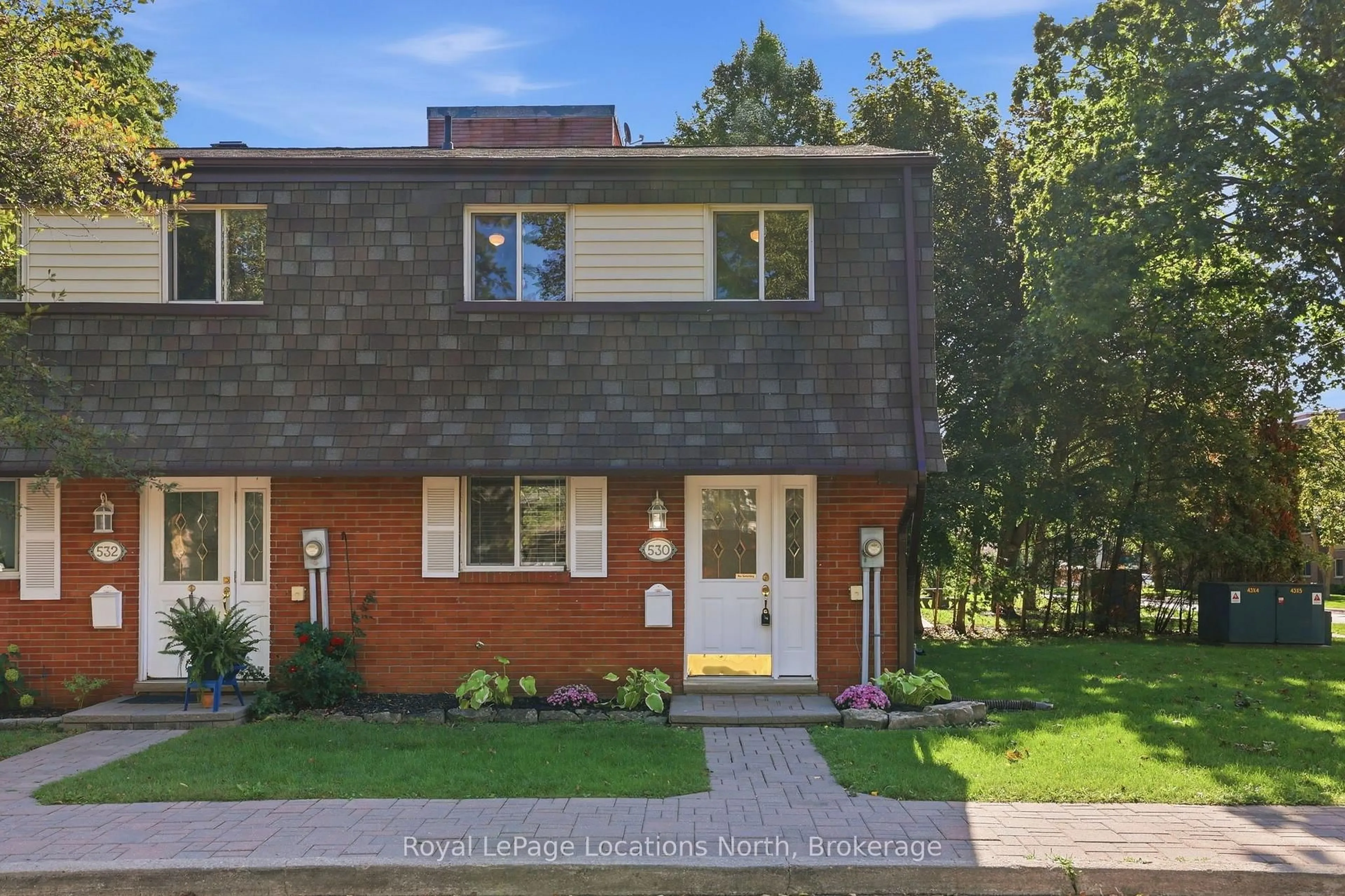 Home with brick exterior material, street for 530 Tenth St, Collingwood Ontario L9Y 4C1