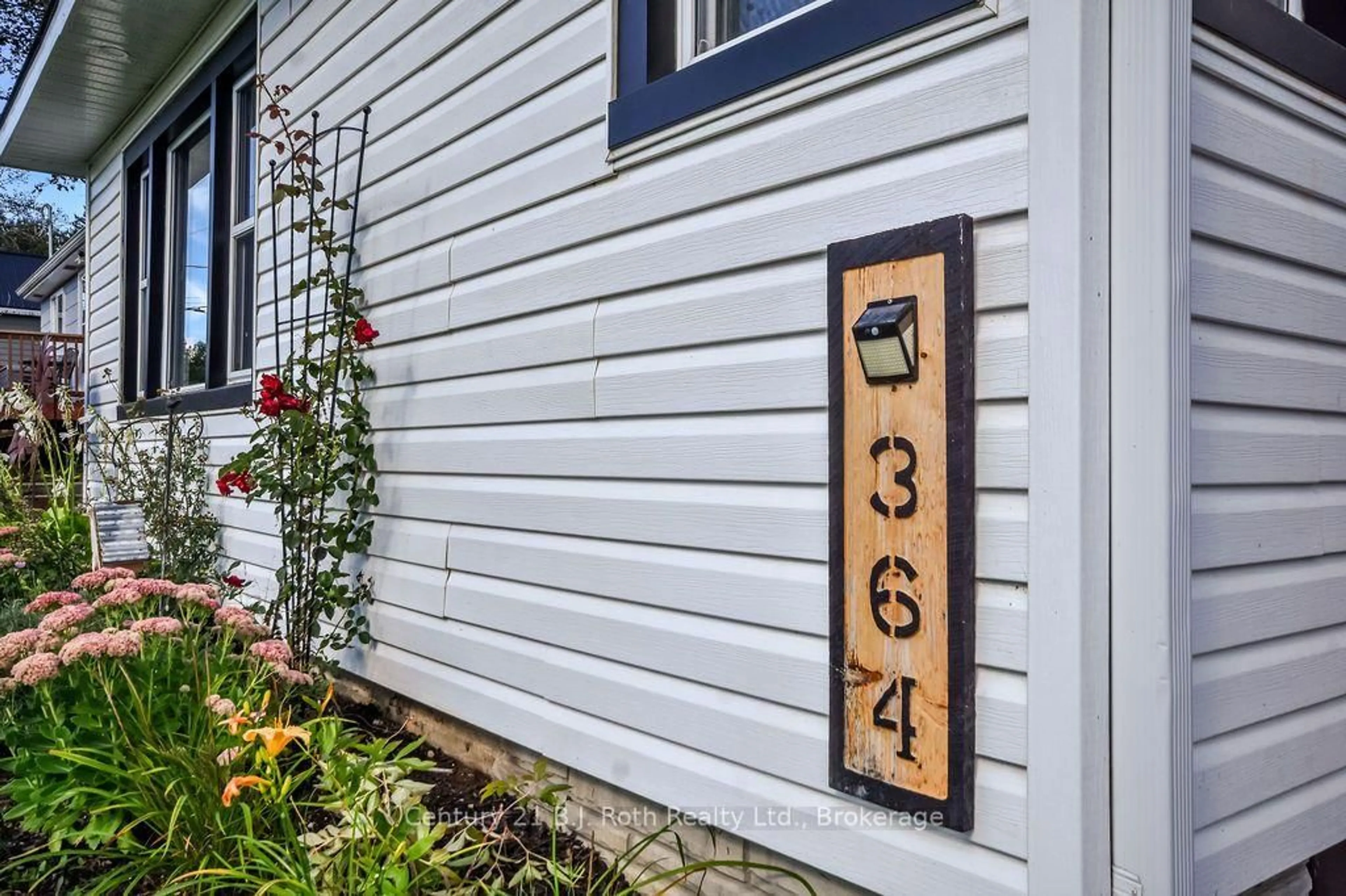 Unknown for 364 Arthur St, Orillia Ontario L3V 3M8