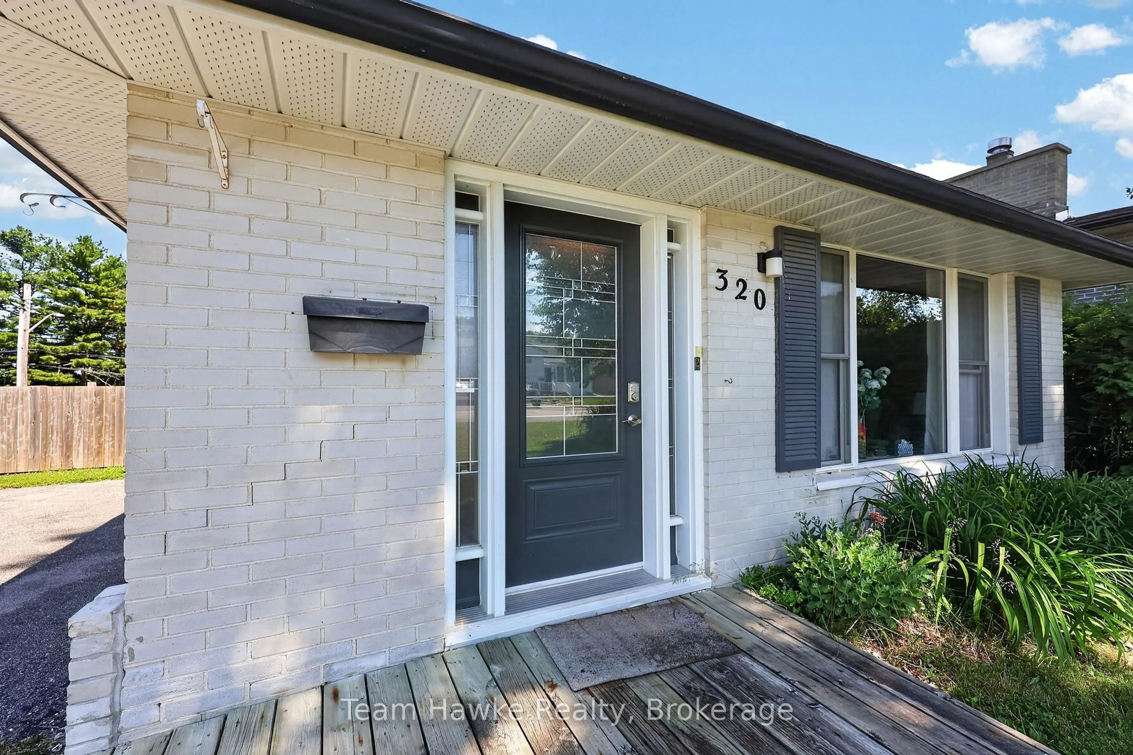 Home with brick exterior material, street for 320 Scott St, Midland Ontario L4R 2N1