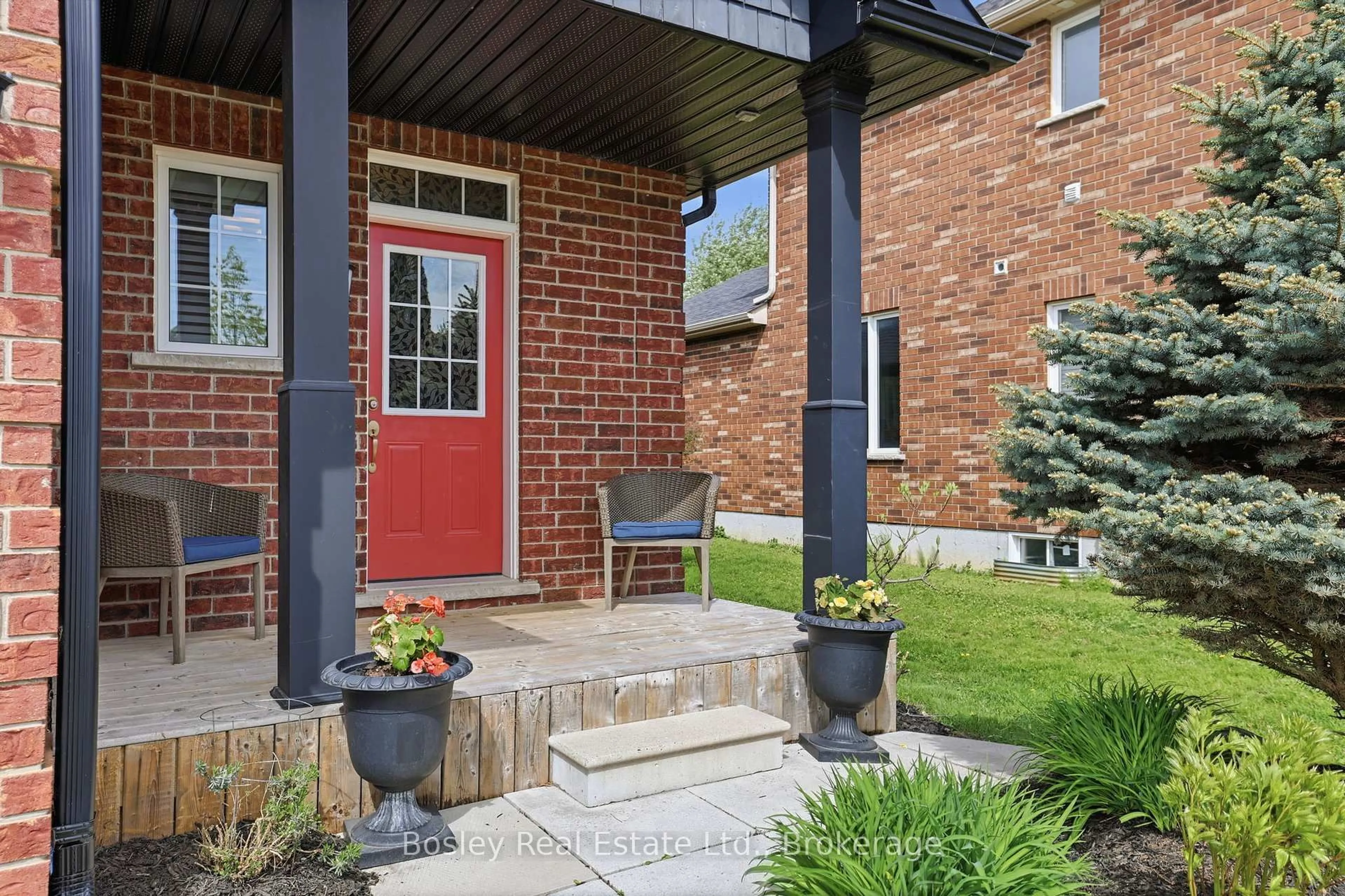 Home with brick exterior material, street for 28 Clark St, Collingwood Ontario L9Y 0H9