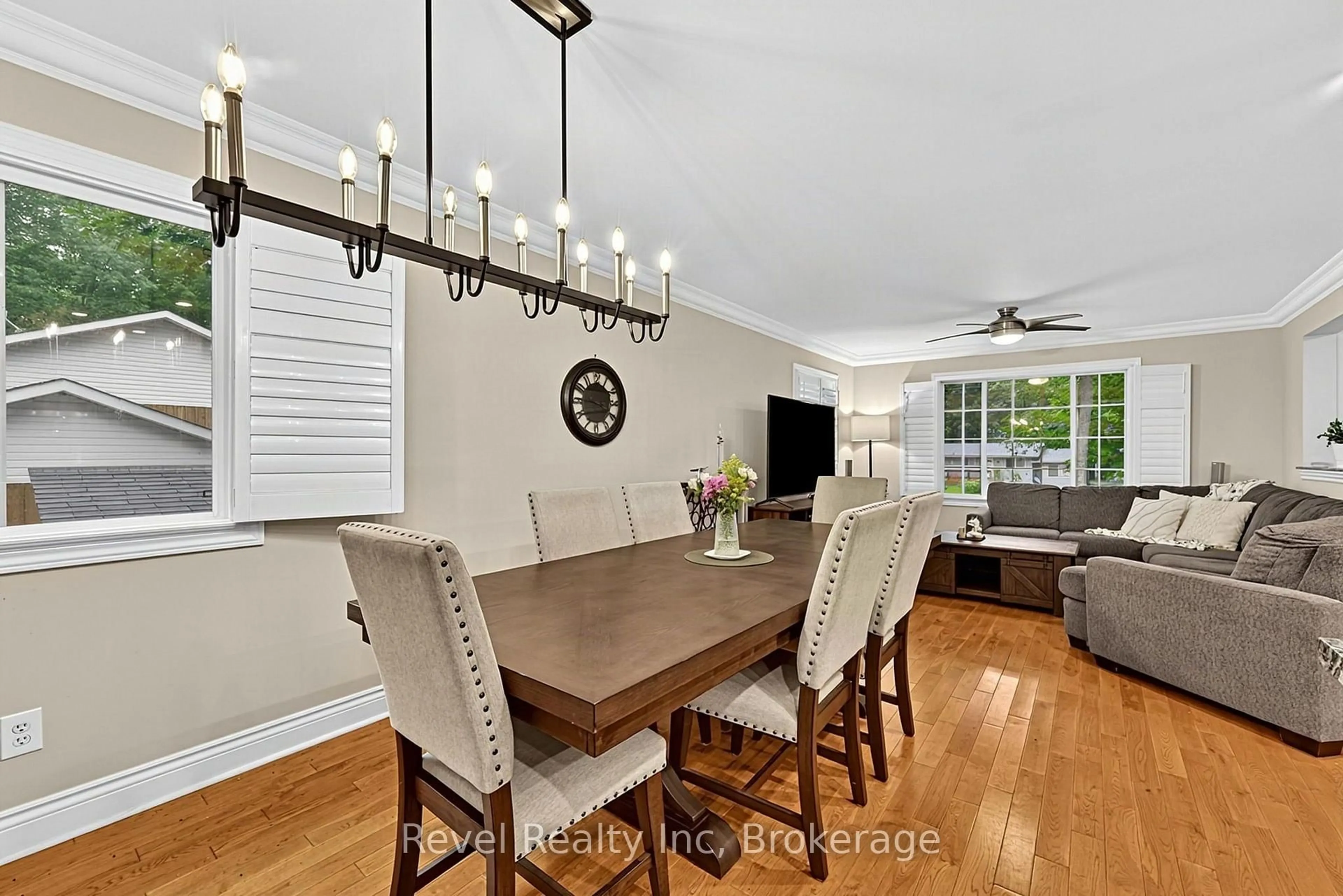 trreb/IMG-S13773416_3d4af29b-eafb-4997-a979-0ad2577e15ad-l.jpg