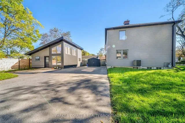 71 Newton St, Barrie 2