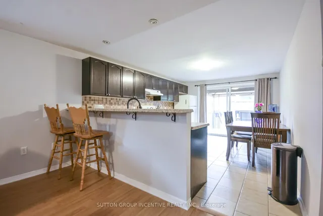 22 Peregrine Rd, Barrie 5