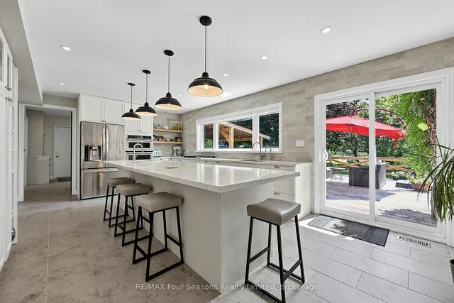 7551 36/37 Nottawasaga Sdrd, Clearview 2