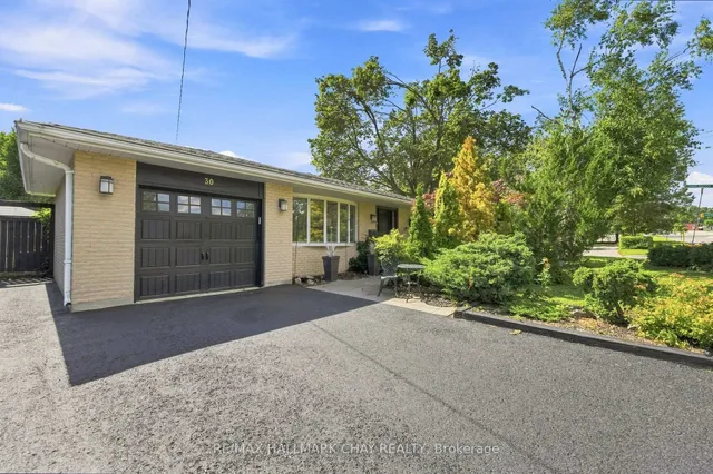 30 Harding Ave, Barrie 2