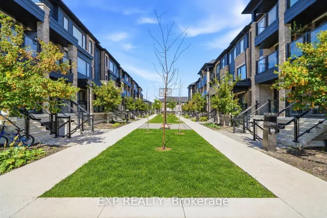 21 Magnolia Lane, Barrie 2
