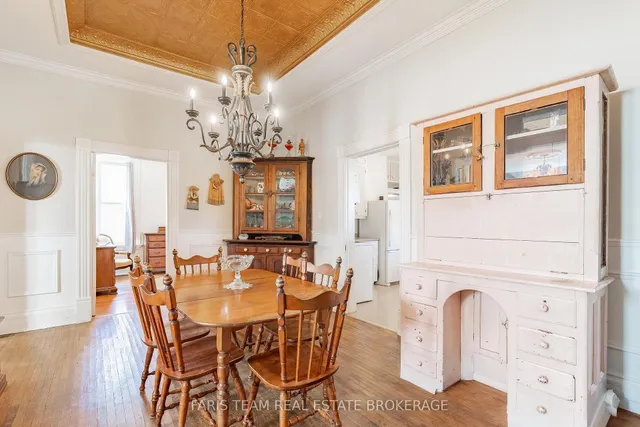 16 Peel St, Penetanguishene 2