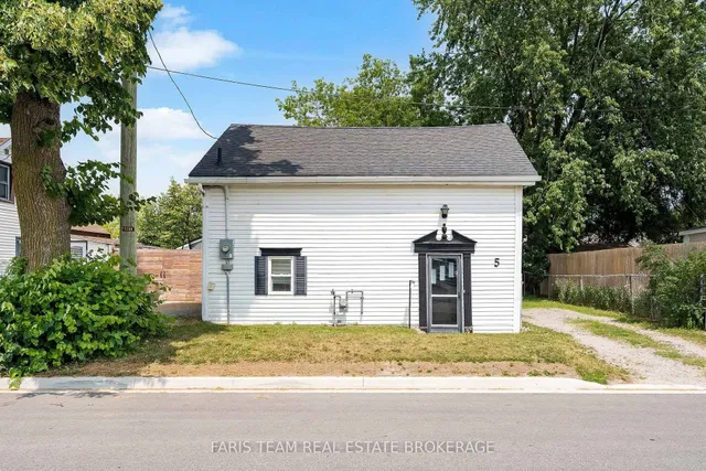 5 Robert St, Barrie 5